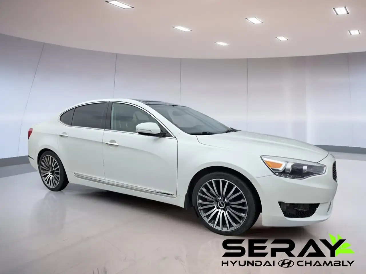 Kia Cadenza снимка Kia Cadenza