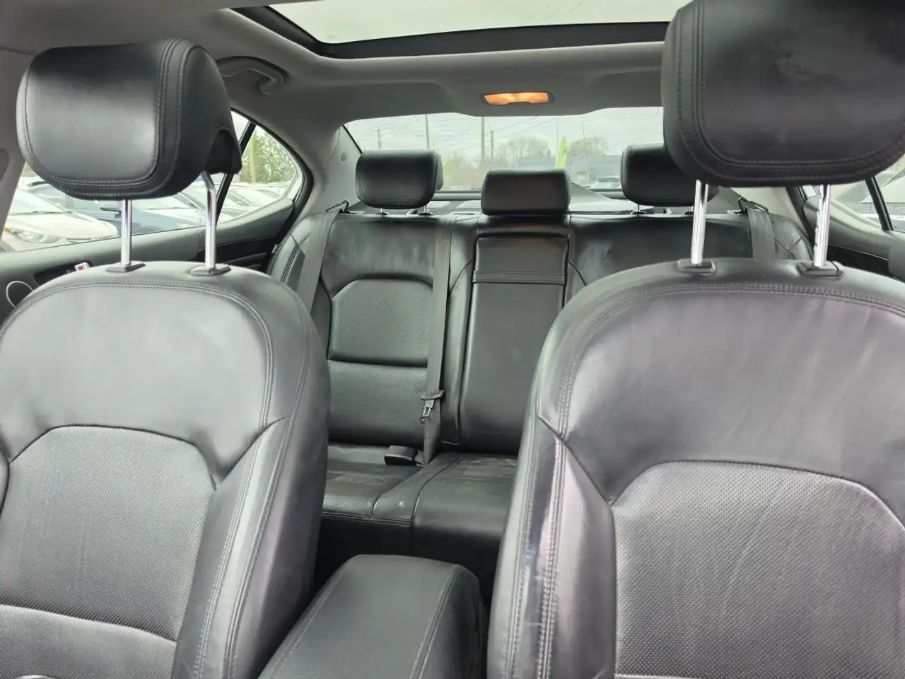Kia Cadenza снимка Kia Cadenza
