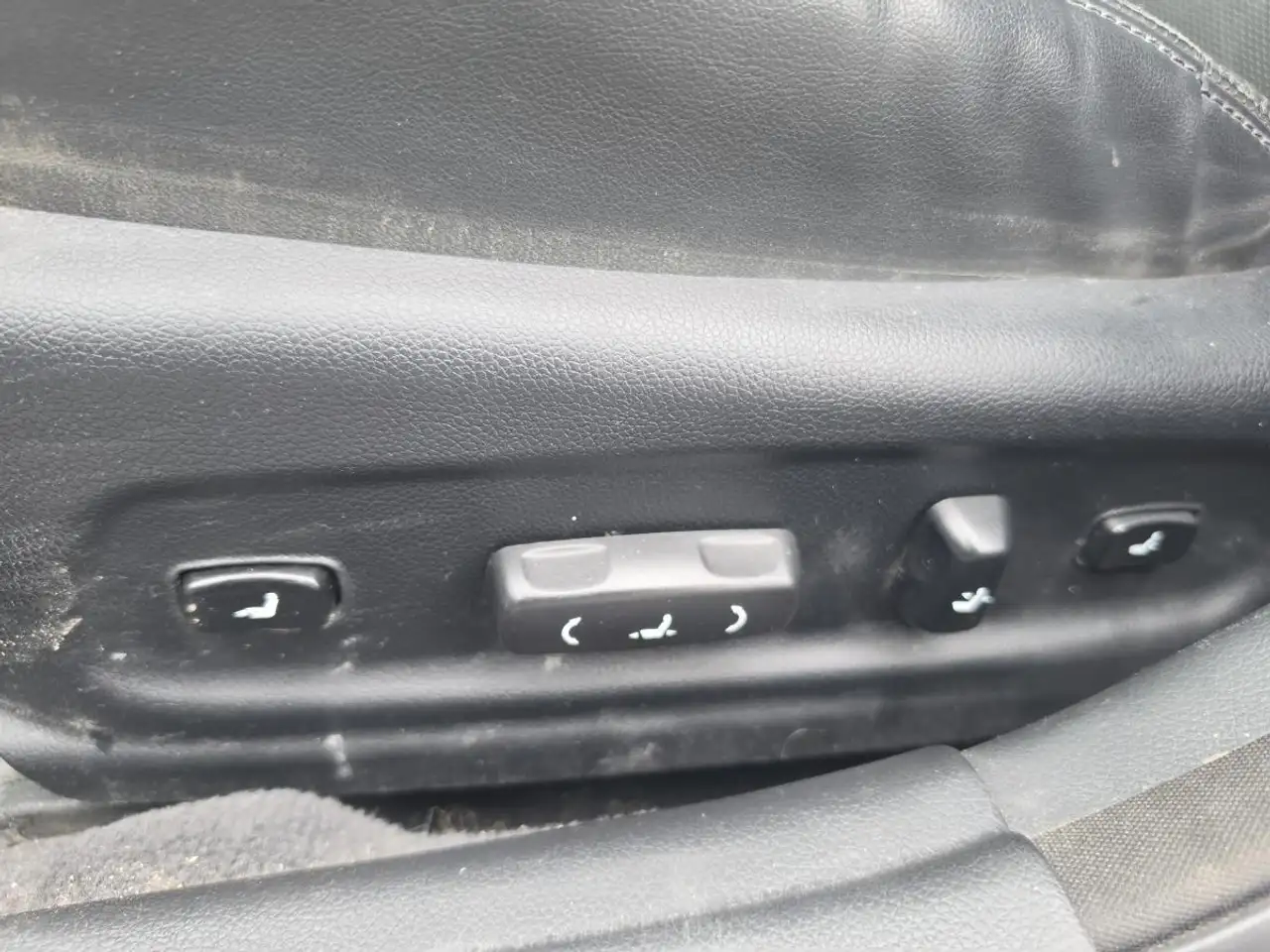 Kia Cadenza снимка Kia Cadenza