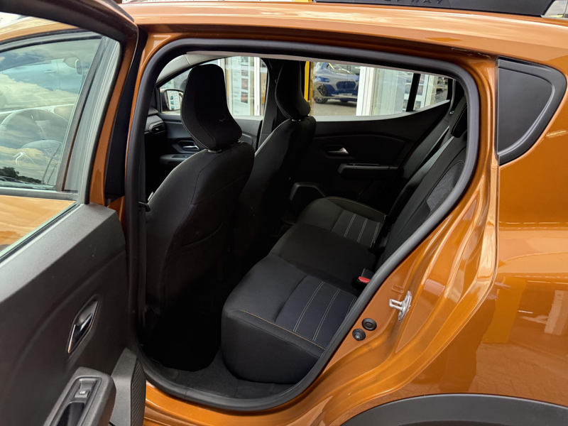Dacia Sandero 1.0 TCe 90 Comfort | Key-less | Climate Control | — photo 8