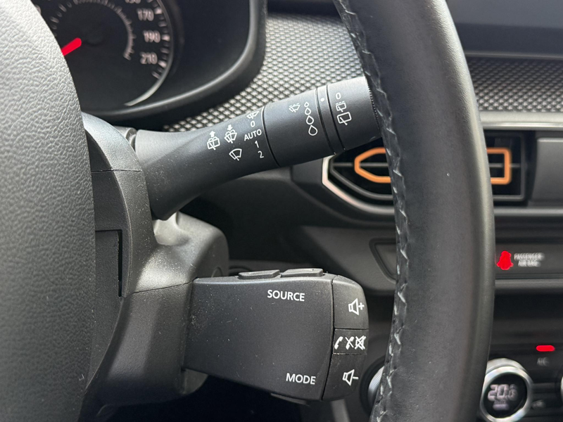 Dacia Sandero 1.0 TCe 90 Comfort | Key-less | Climate Control | — photo 23