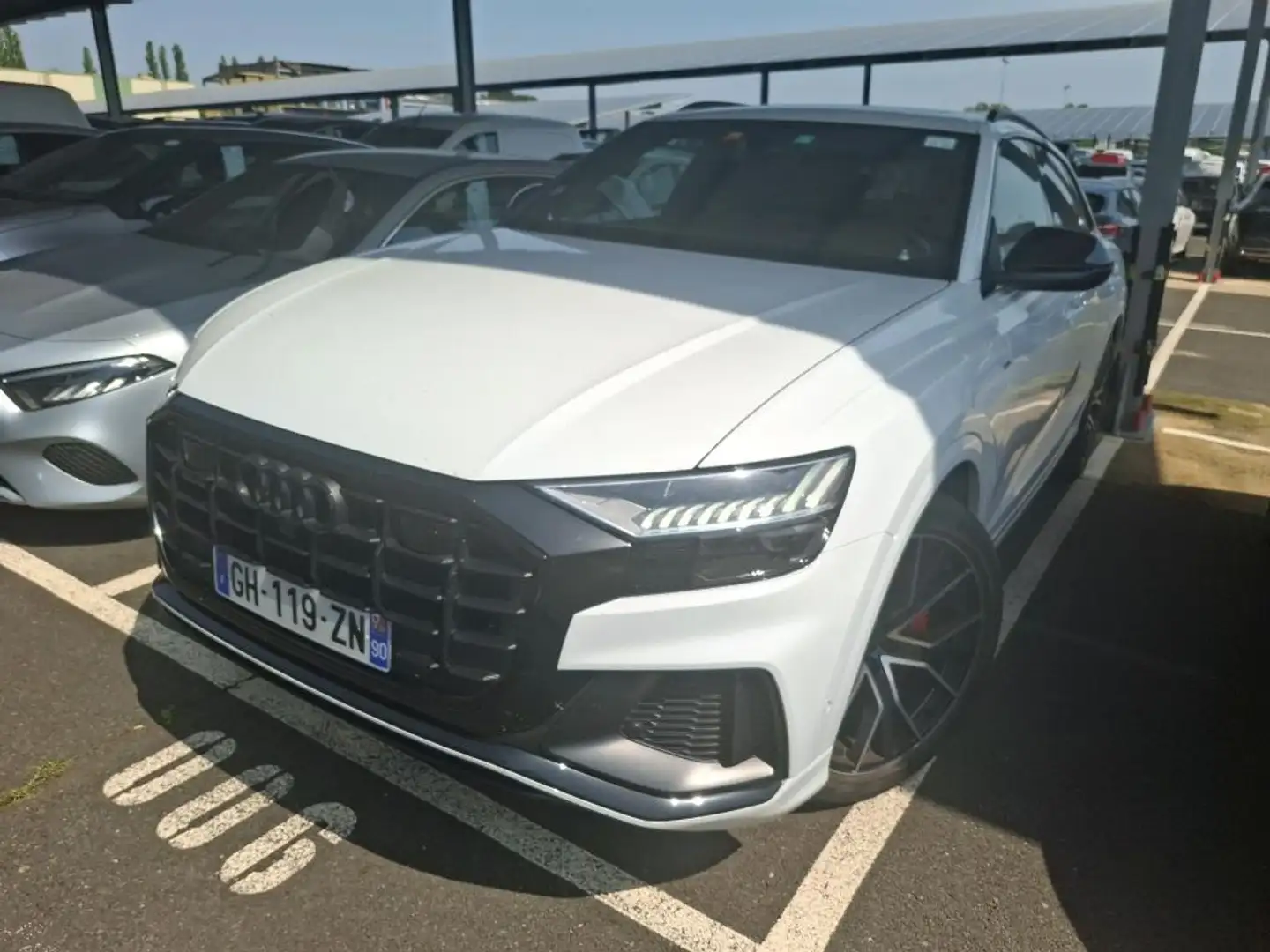 Audi Q8 Q8 60 TFSI e 462ch Compétition quattro tiptronic 8 SUV - 1