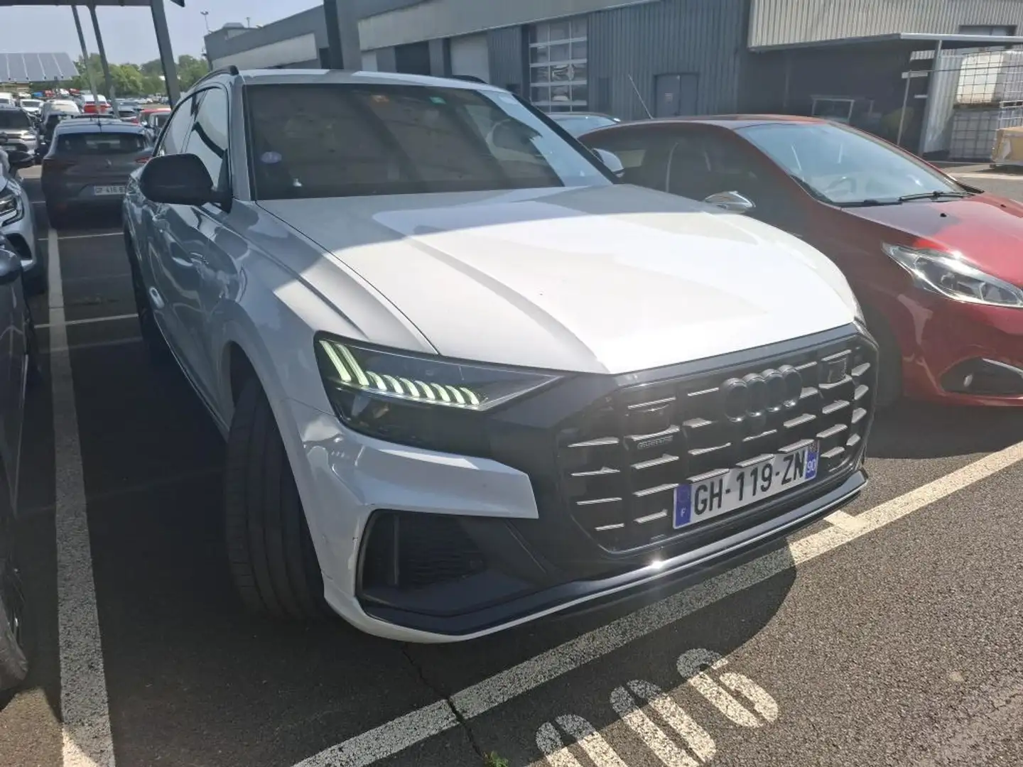 Audi Q8 Q8 60 TFSI e 462ch Compétition quattro tiptronic 8 SUV - 2