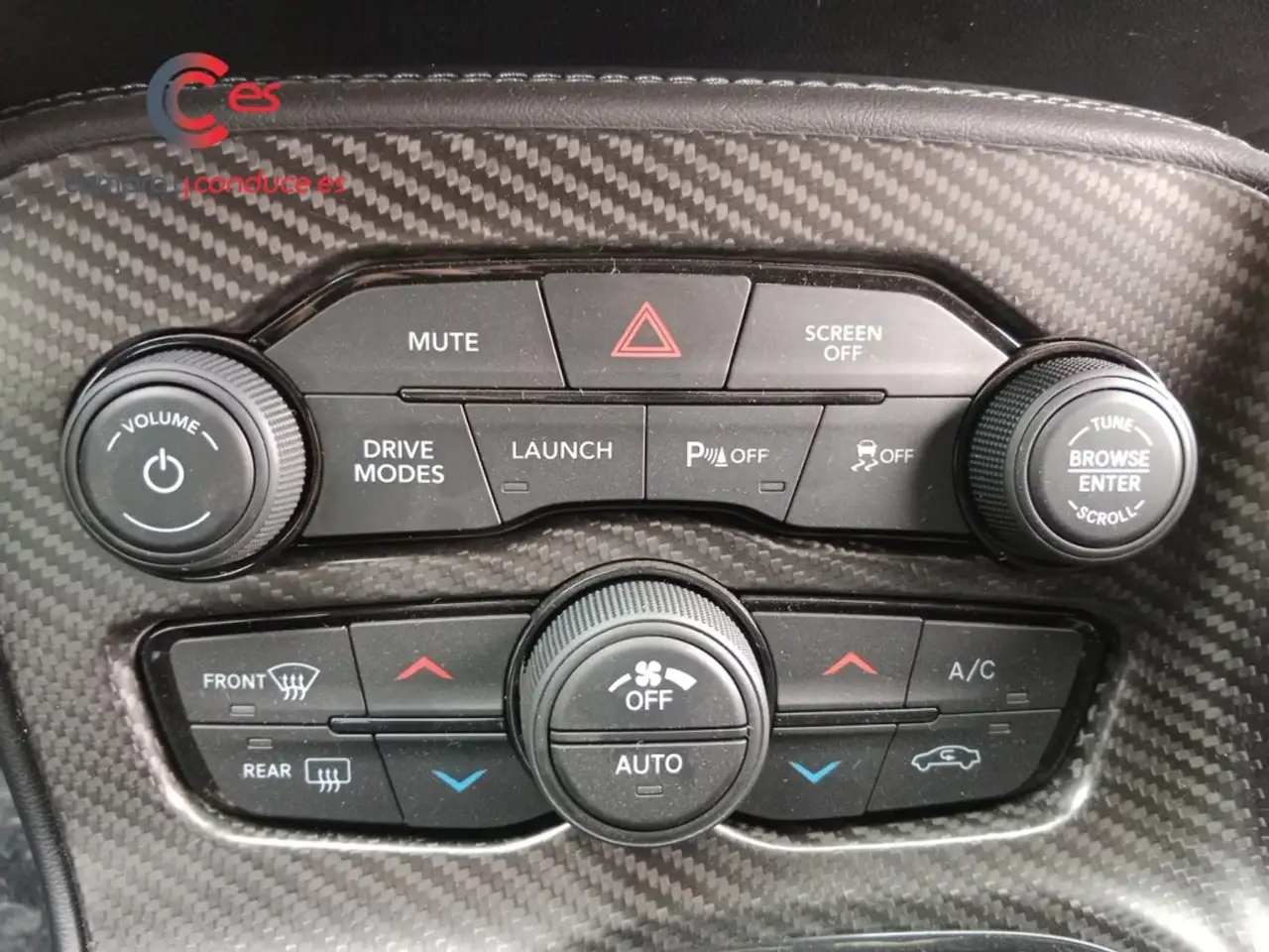 Dodge Challenger 2023 — фото 11