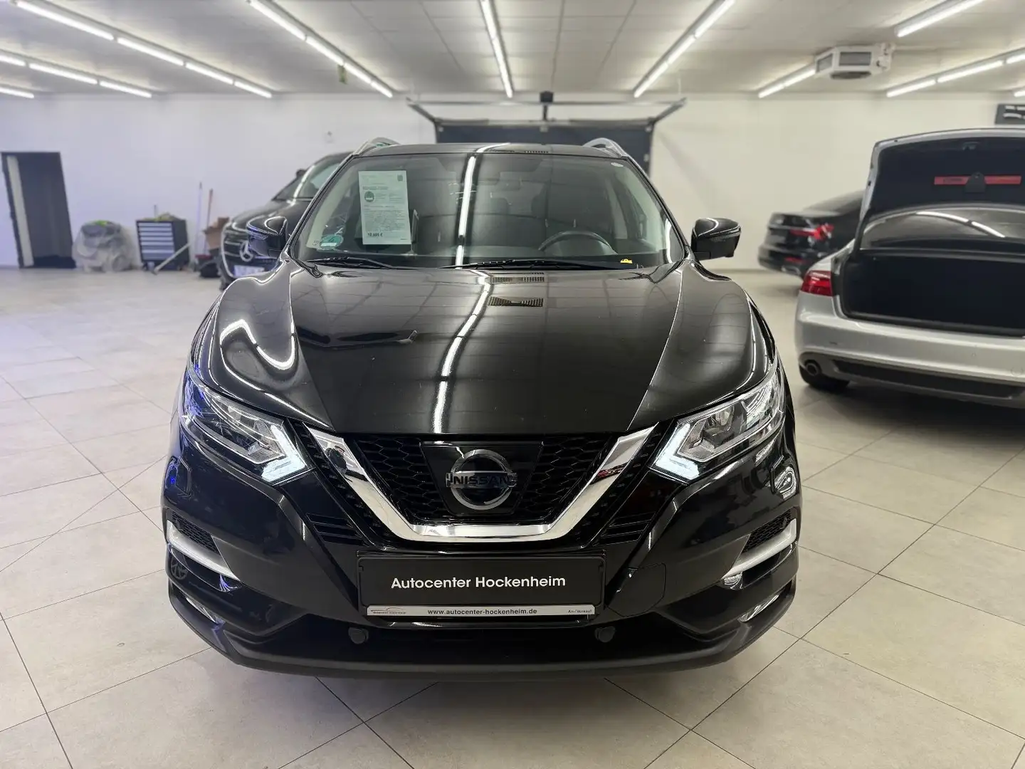 Nissan Qashqai N-Connecta / 2. Vorbesitzer/360 Grad Cam Noir - 2