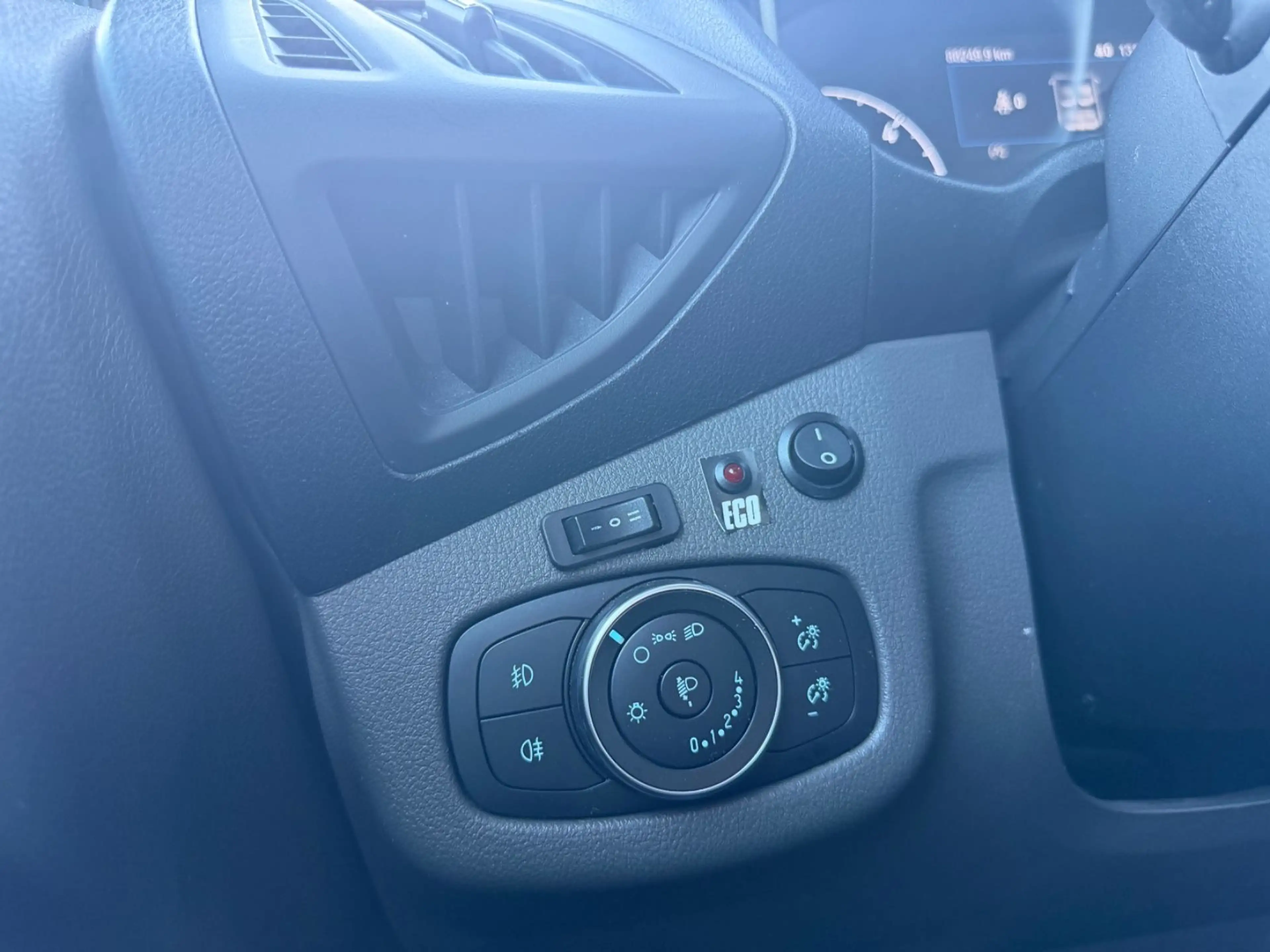 Ford Tourneo Connect Rollstuhllift Behindertengerecht — photo 13