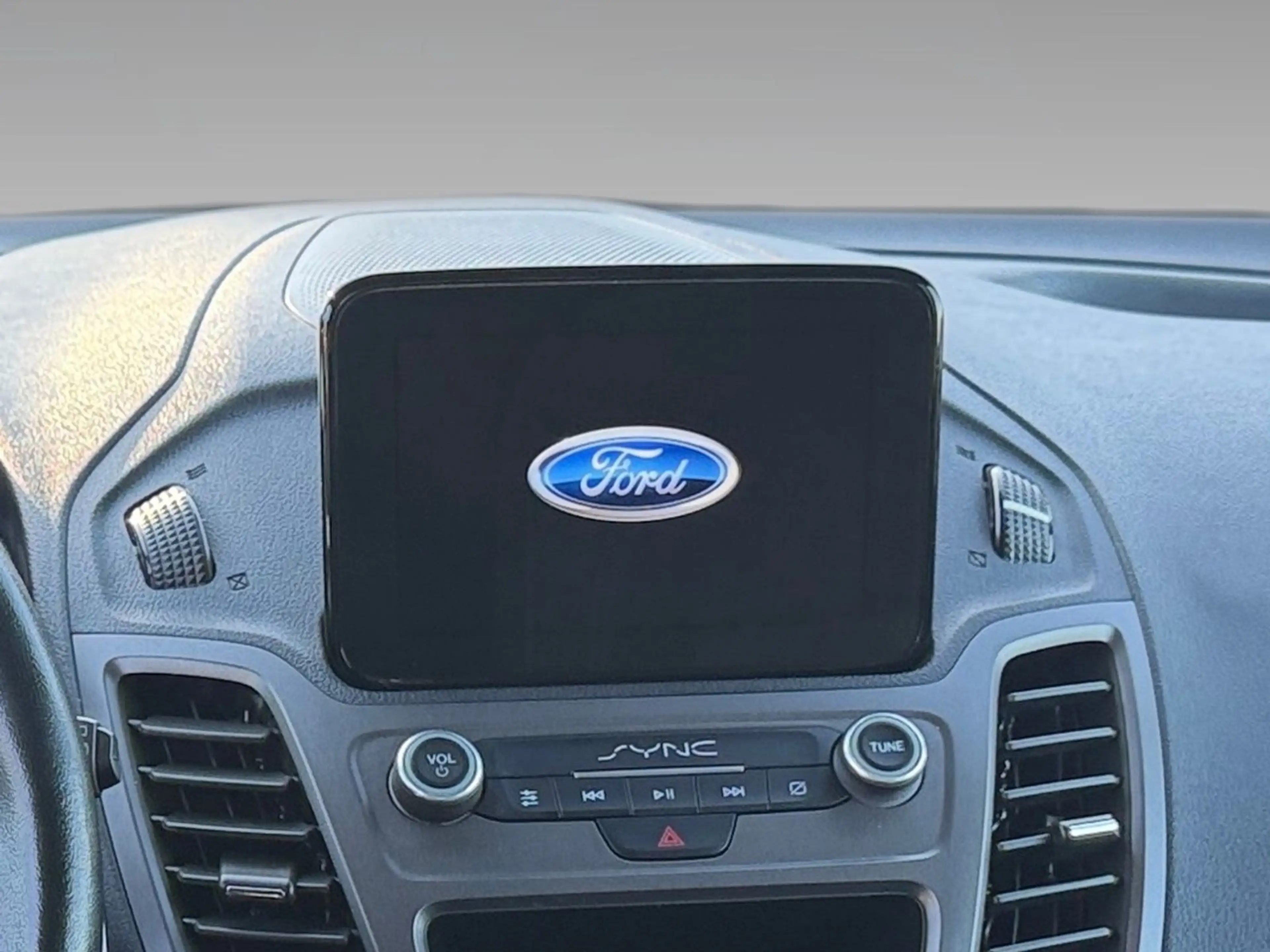 Ford Tourneo Connect Rollstuhllift Behindertengerecht — photo 10