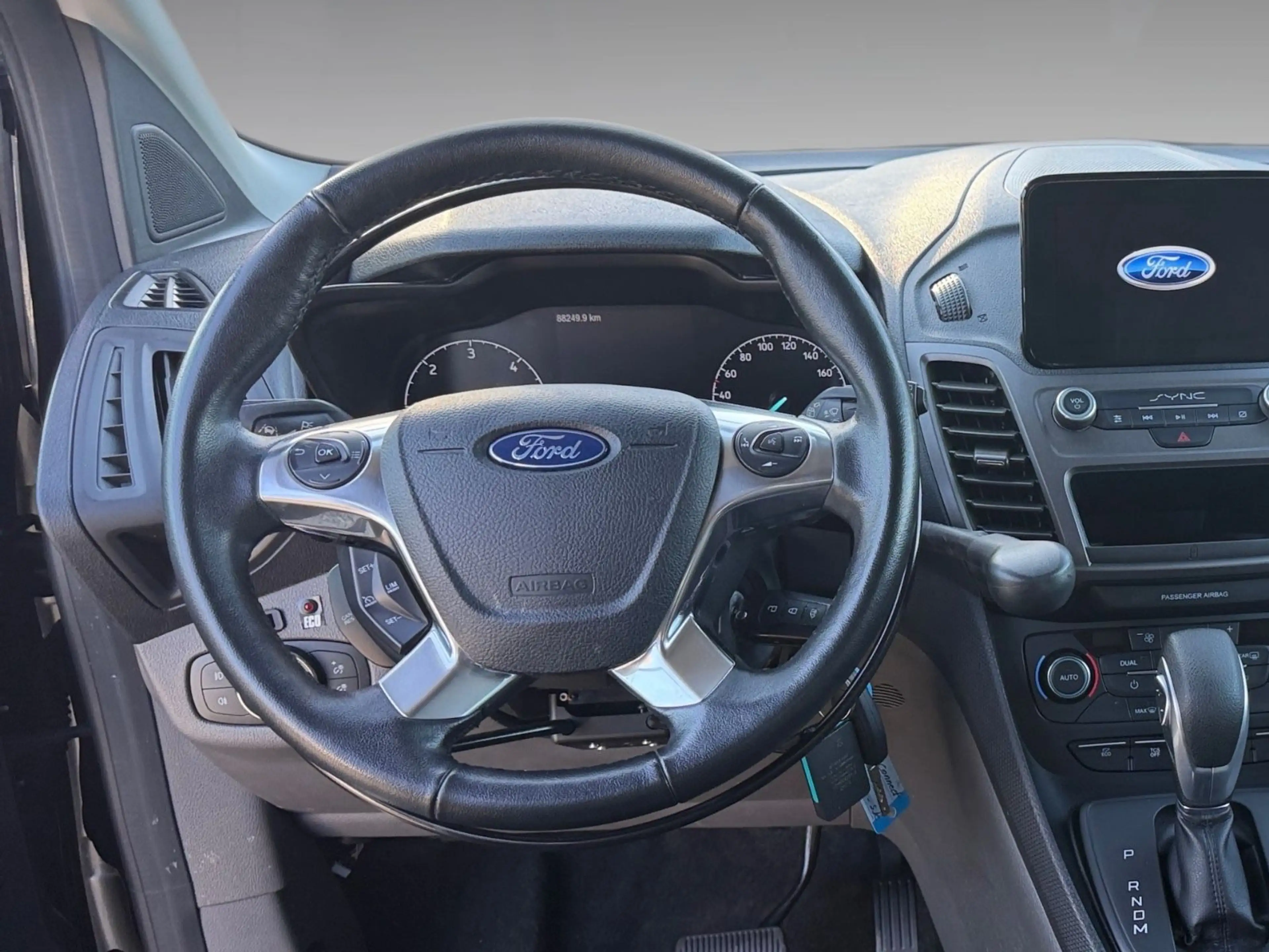 Ford Tourneo Connect Rollstuhllift Behindertengerecht — photo 8