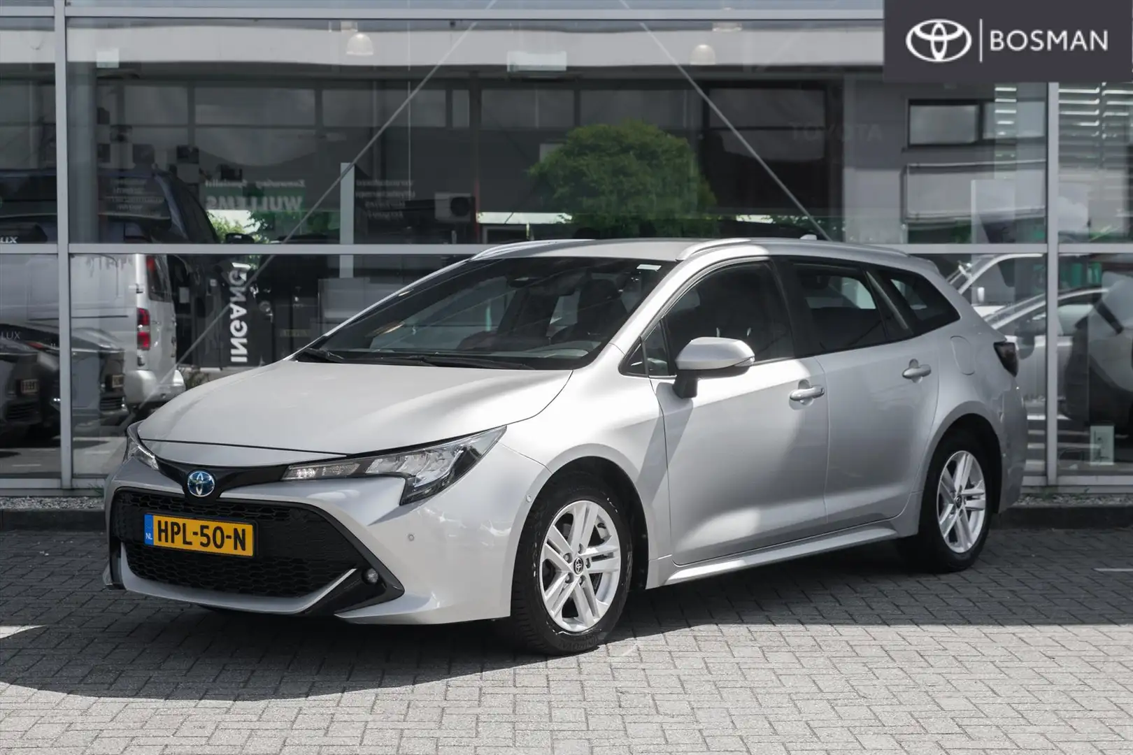 Toyota Corolla Touring Sports 1.8 Hybrid 122pk CVT Active Grijs - 1