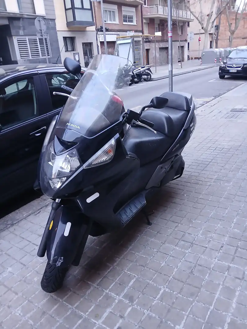 Honda Silver Wing 400cc Negro - 1