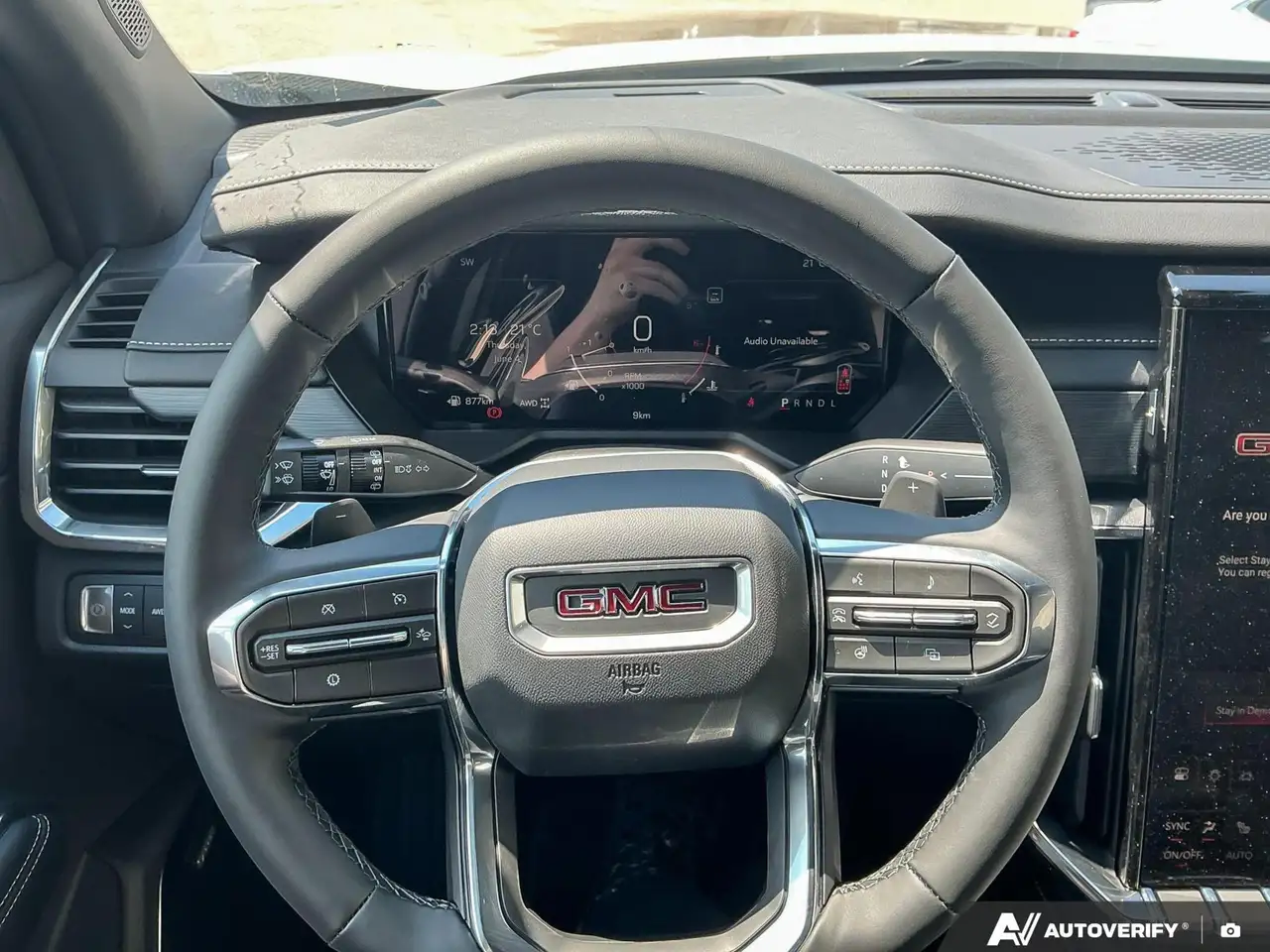 GMC Acadia снимка GMC Acadia