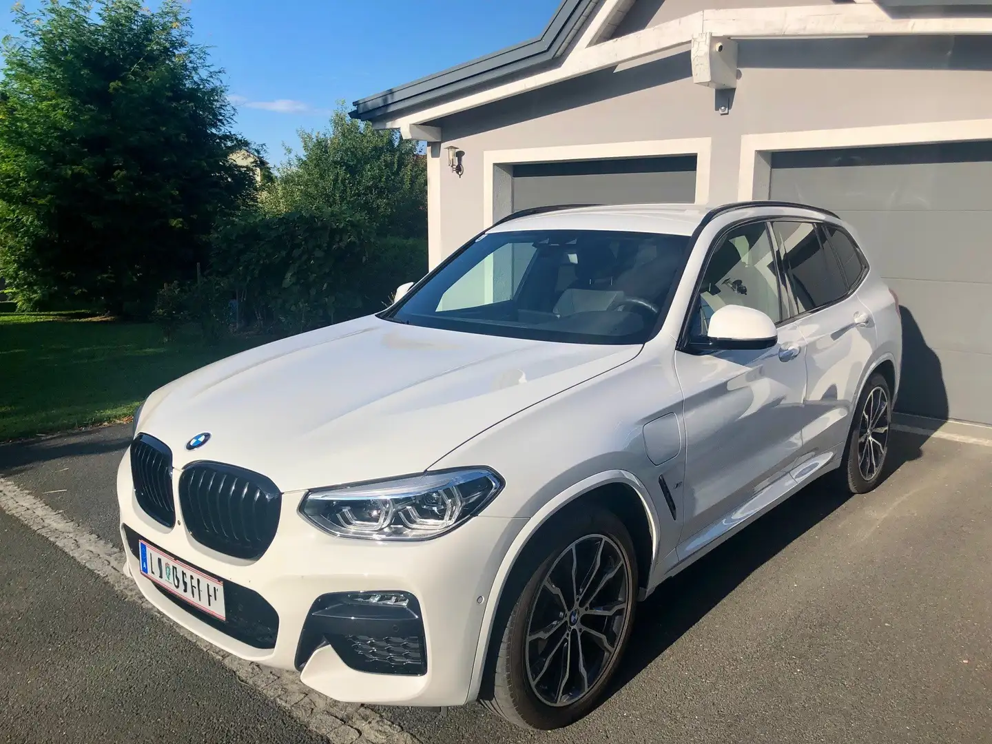 BMW X3 X3 xDrive30e PHEV Aut. Weiß - 1