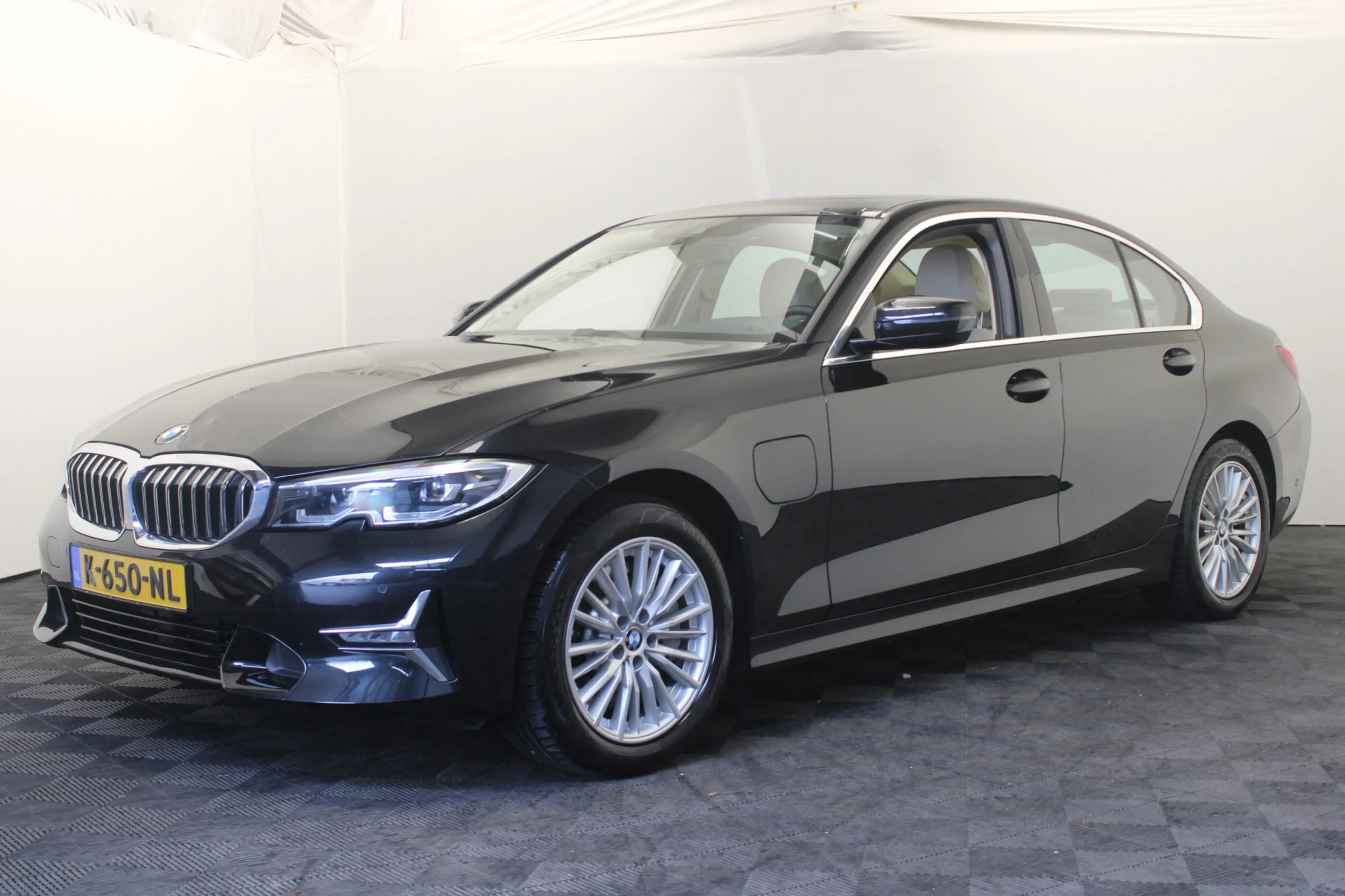 BMW 330 3-serie 330e eDrive Edition |Leder|Stoelverw.|Navi