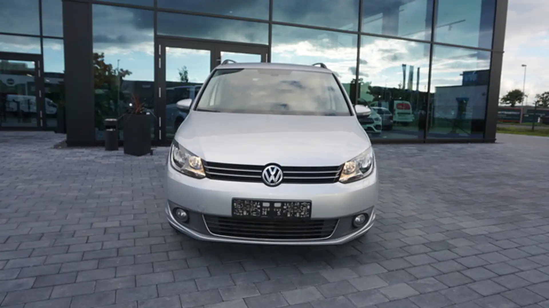 Volkswagen Touran NAVIGATION+7 SITZE+SITZHEIZUNG+PDC Comfortline Gris - 2