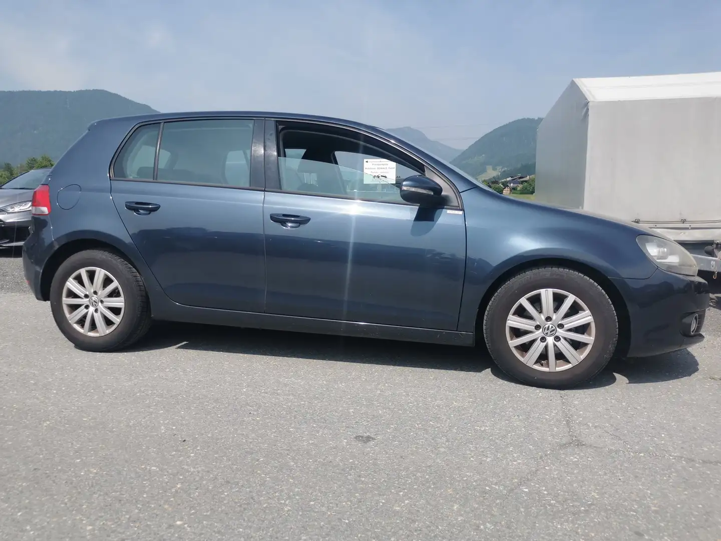 Volkswagen Golf 1.6 TDI DPF Gris - 1