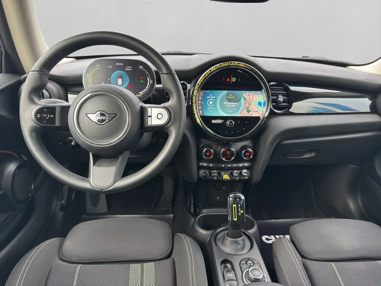 MINI Cooper SE 3-Türer Essential Trim PDC hinten DrivingAssist 25