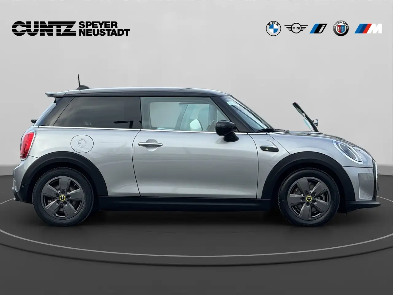 MINI Cooper SE 3-Türer Essential Trim PDC hinten DrivingAssist 4