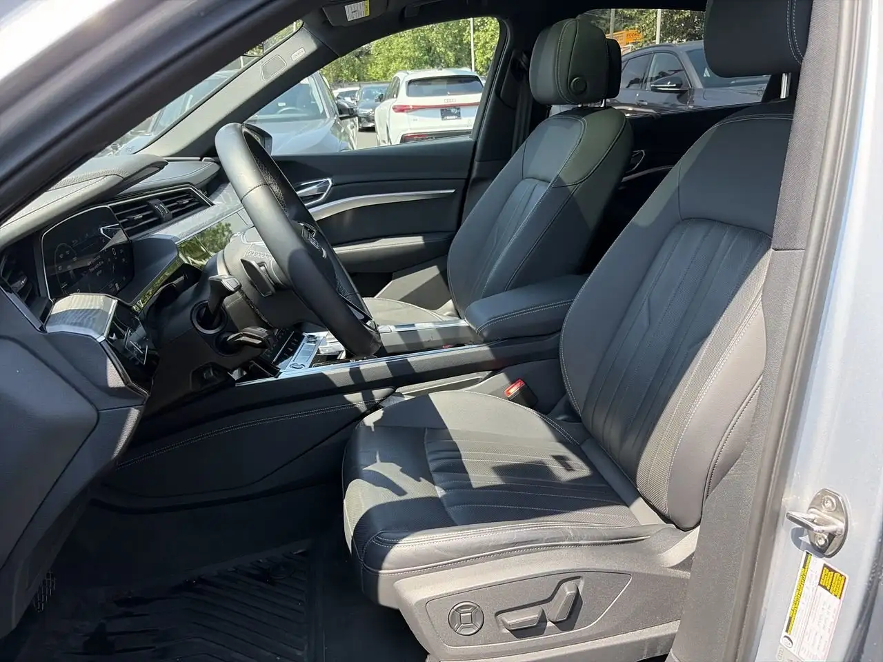 Audi e-tron снимка Audi e-tron