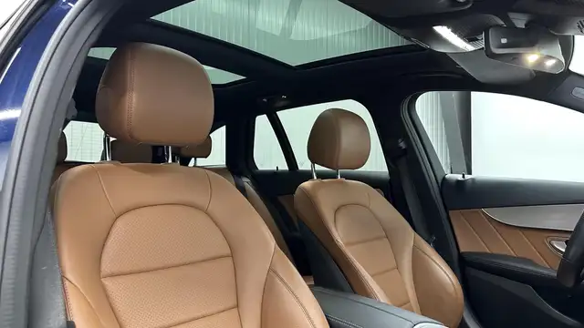 Mercedes-Benz C Class view 20