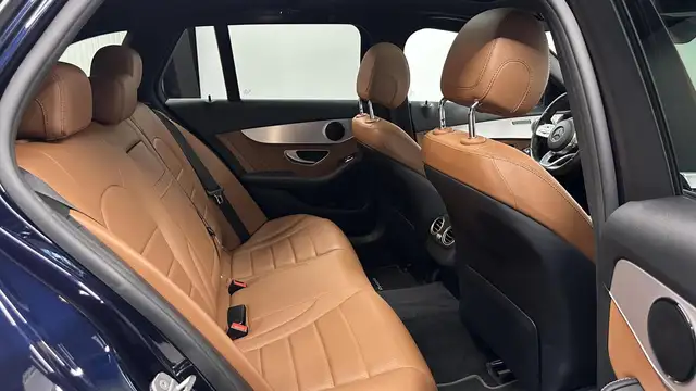 Mercedes-Benz C Class view 6