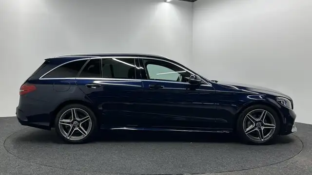 Mercedes-Benz C Class view 14