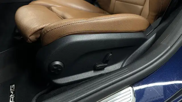Mercedes-Benz C Class view 28