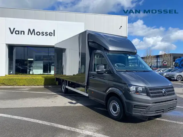 Volkswagen Crafter Crafter 35  Wheelbase: 4490 mm  Engine: 2,0 l  120 kW Gearbox: 8sp Automatic FWD