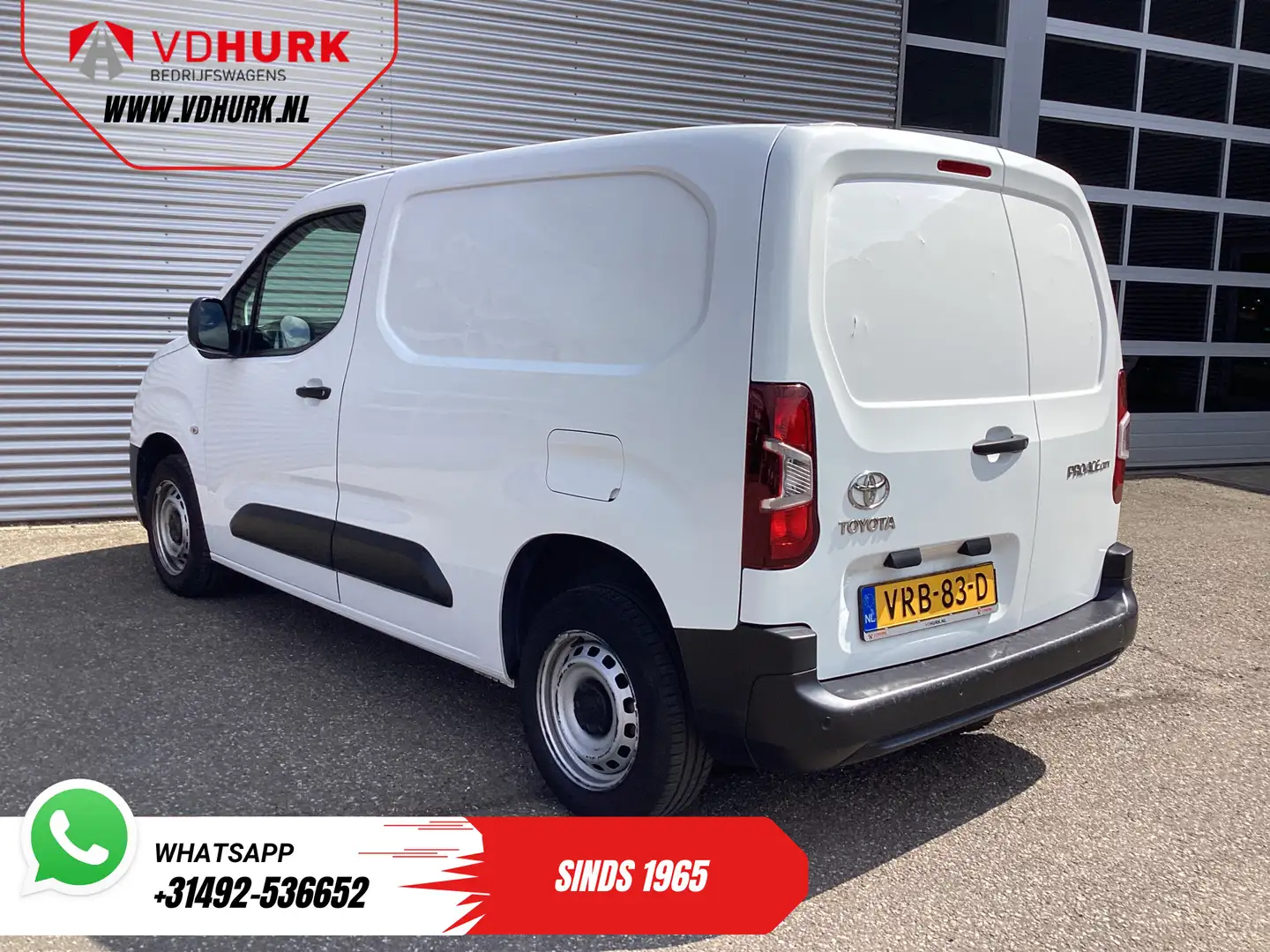 Toyota Proace City 1.5 D 100 pk EXPORT ONLY Carplay/ Navi/ PDC/ Cruis Wit - 2