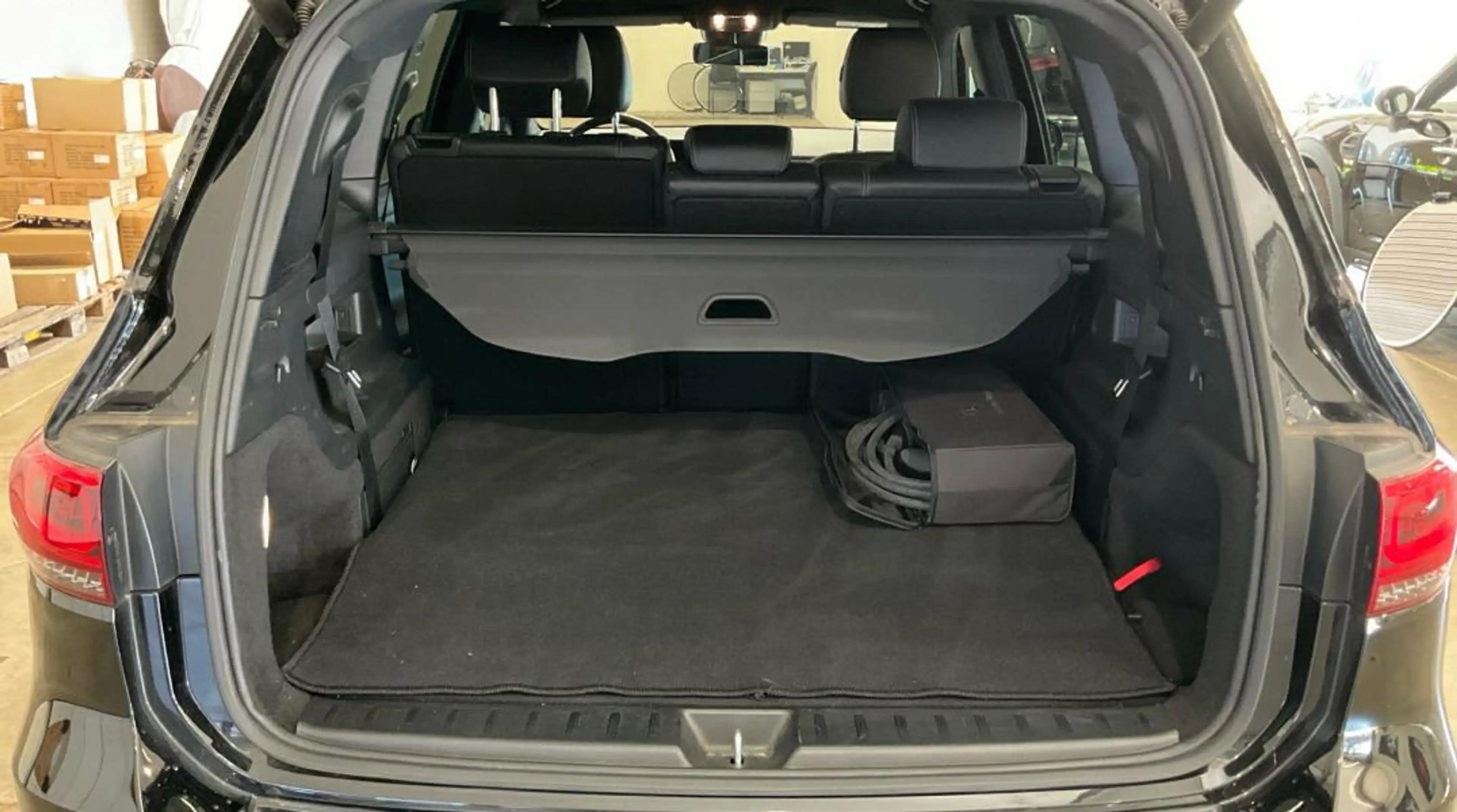 Mercedes-Benz EQB 300 4M Progressive|7-S|Kam|Temp|HP-LED|18" — photo 14