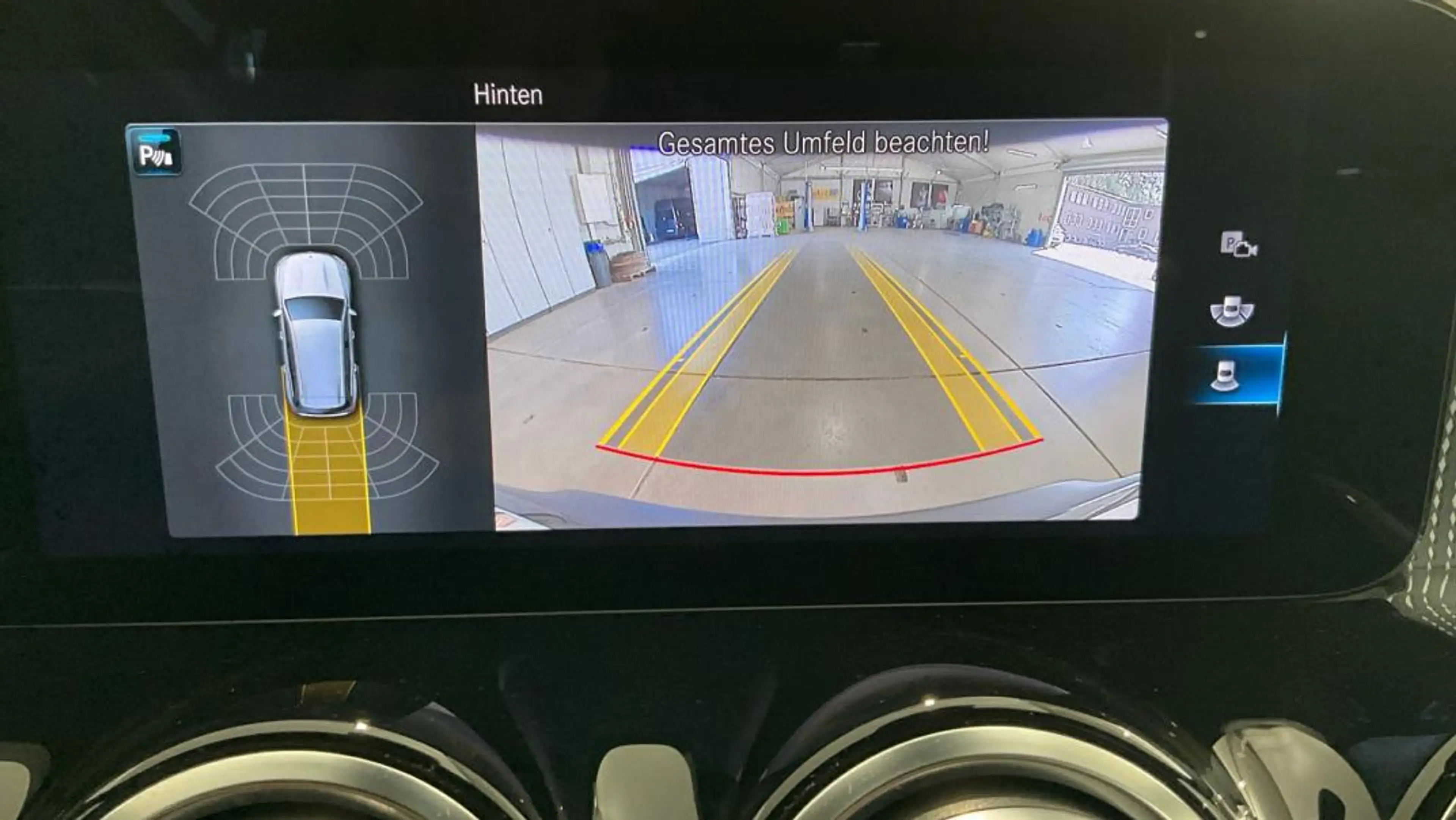 Mercedes-Benz EQB 300 4M Progressive|7-S|Kam|Temp|HP-LED|18" — photo 10