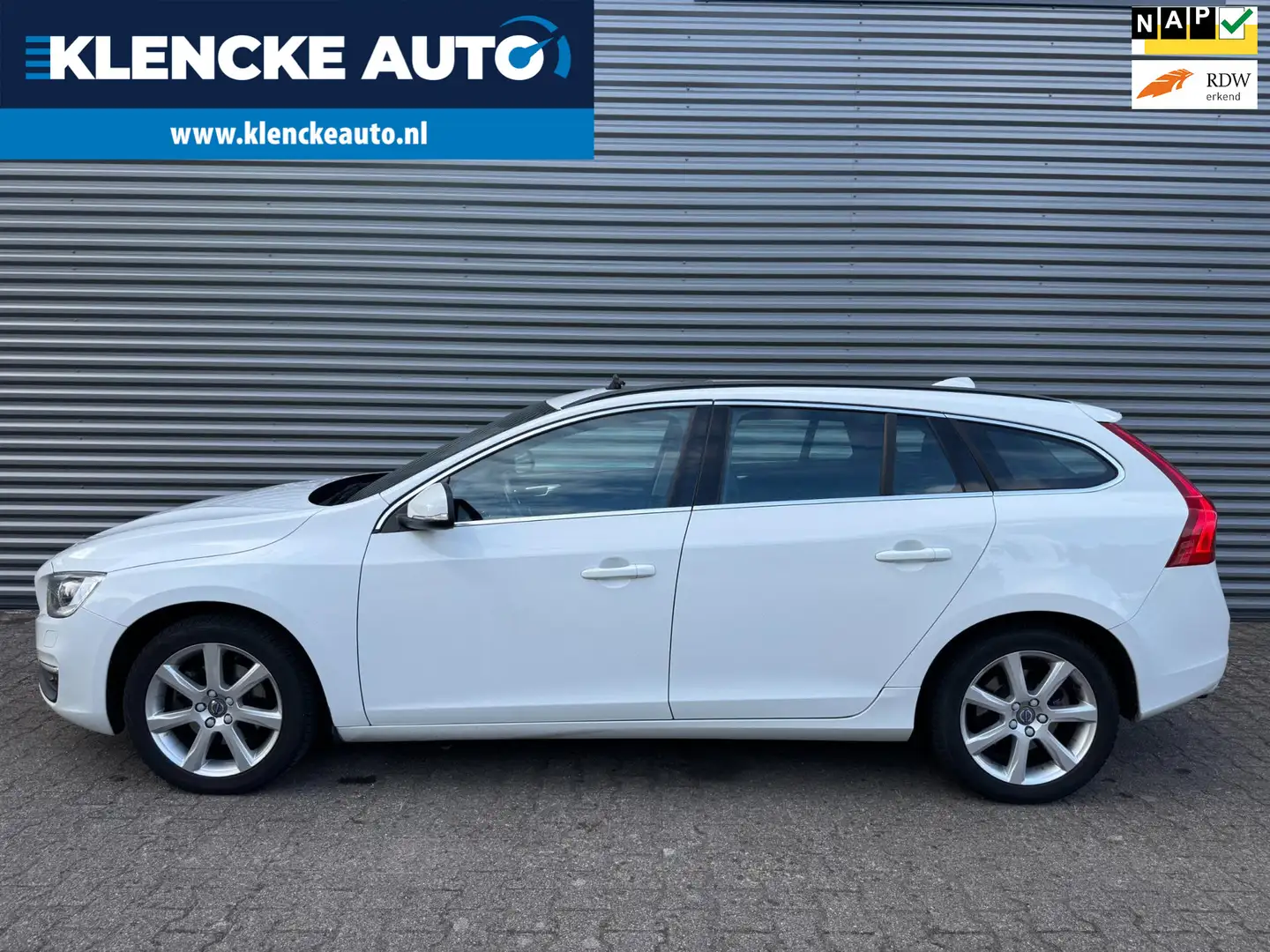 Volvo V60 1.5 T3 Polar+Full options Aut 171.239km Schuifdak Wit - 1