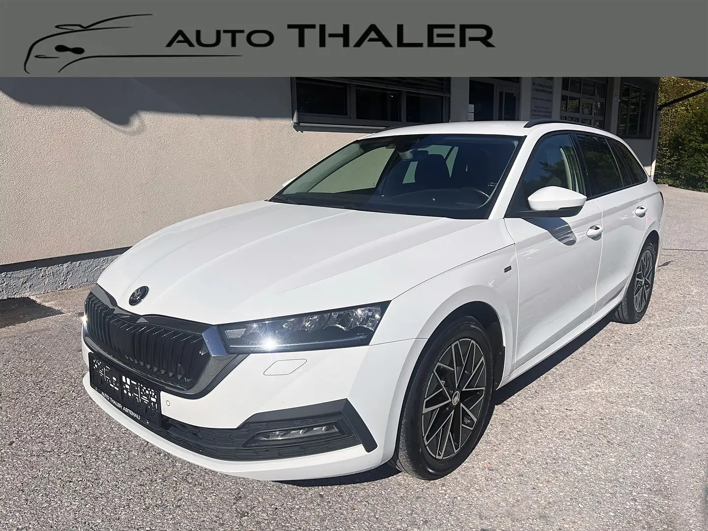 Skoda Octavia Combi Ambition Clever 4x4 2,0 TDI DSG Weiß - 1