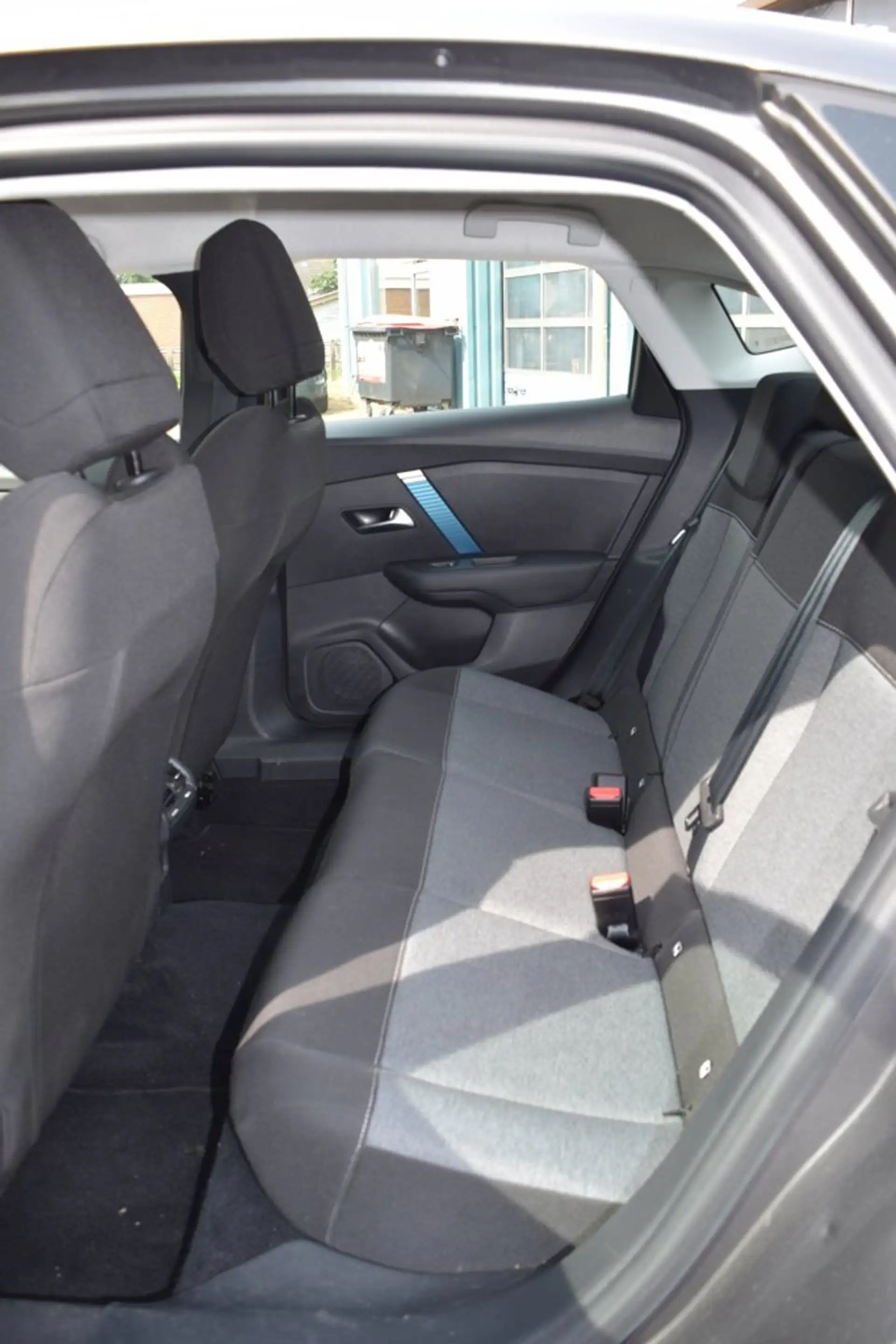 Citroen E-C4 X Feel 50 kWh soh 96/ bovag garantie — photo 11