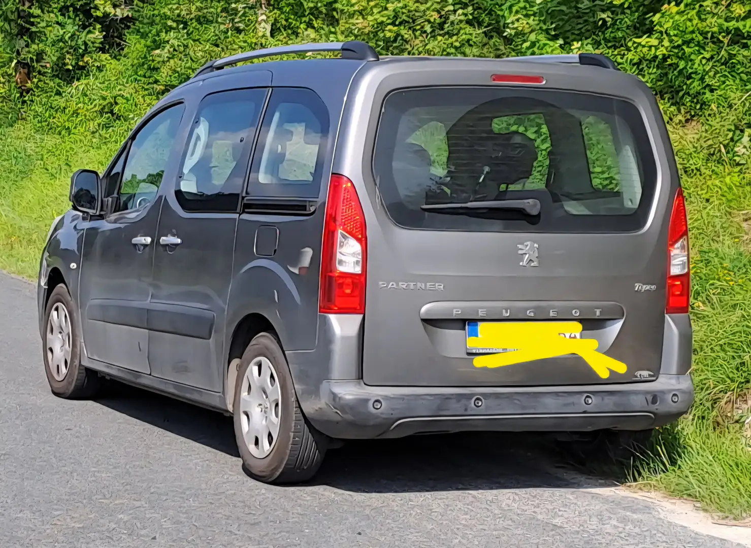 Peugeot Partner Partner Tepee 1.6 HDi Premium Gris - 2