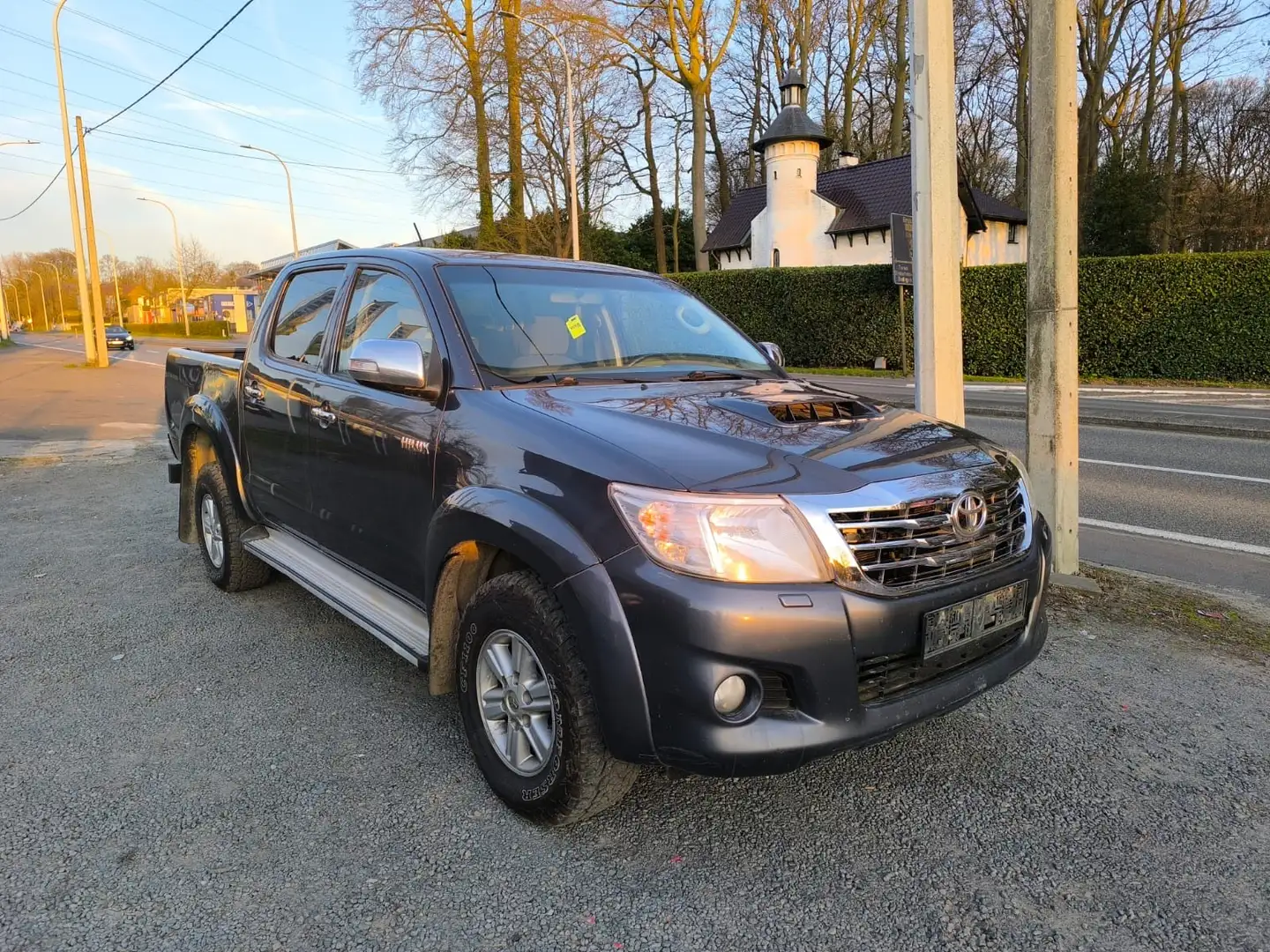Toyota Hilux 4x4 Double Cab DPF Executive Gris - 1