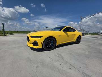 Fastback 5.0 V8 GT 446cv auto