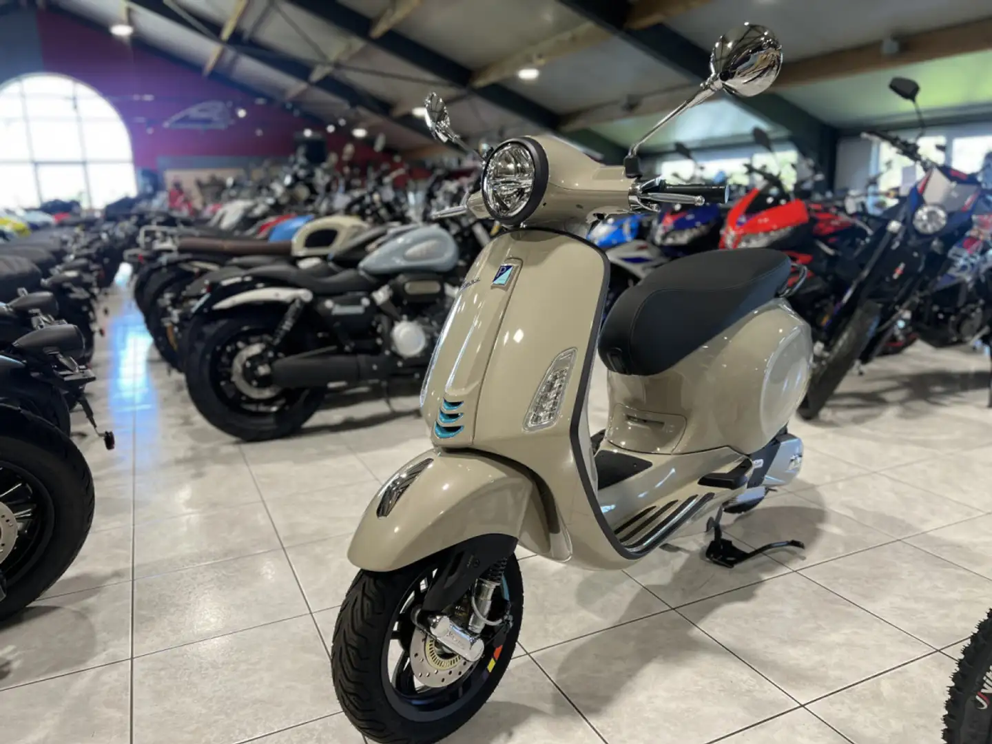 Vespa Primavera 125 S beige Beige - 2