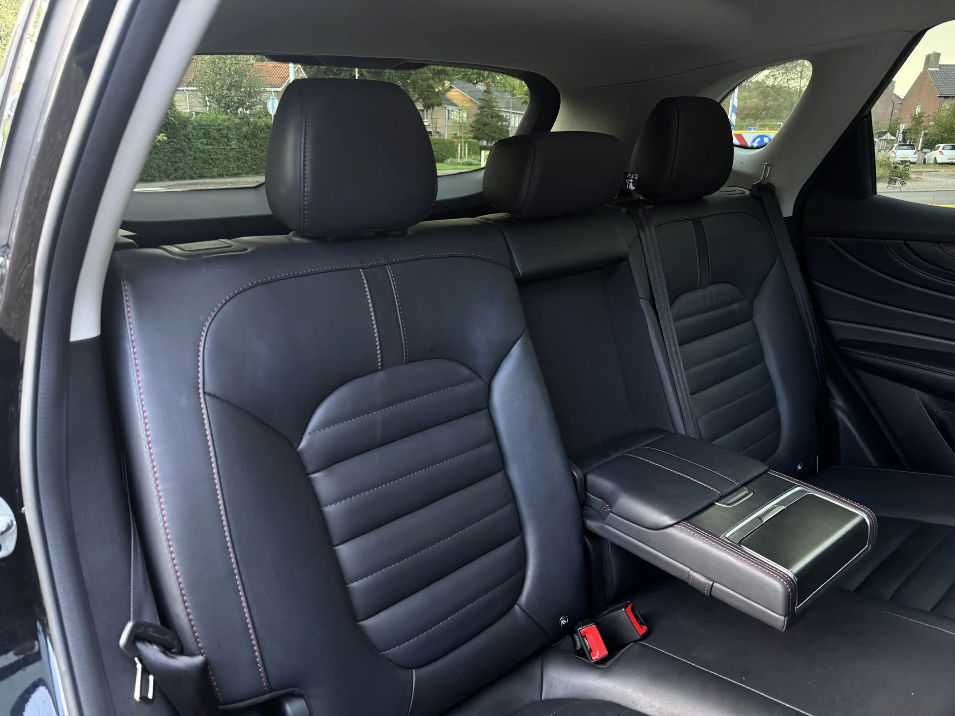 MG EHS 1.5 TGDI Luxury PHEV | Memory | Pano | 360 Camera — photo 2