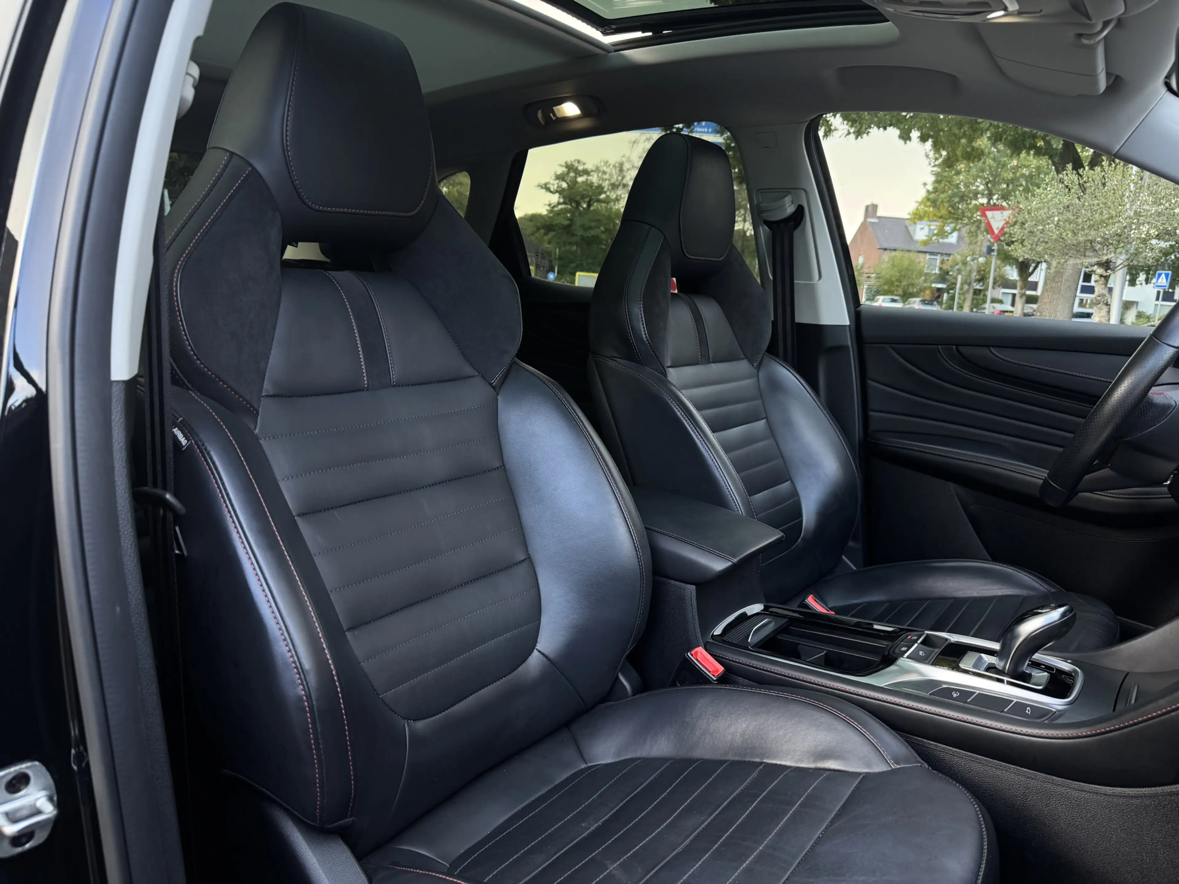 MG EHS 1.5 TGDI Luxury PHEV | Memory | Pano | 360 Camera — photo 3