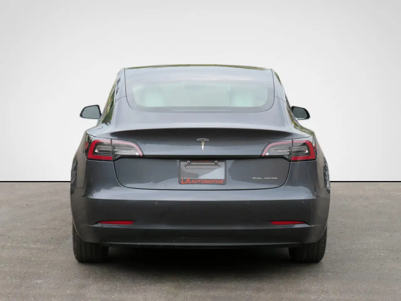Tesla Model 3 photo Tesla Model 3