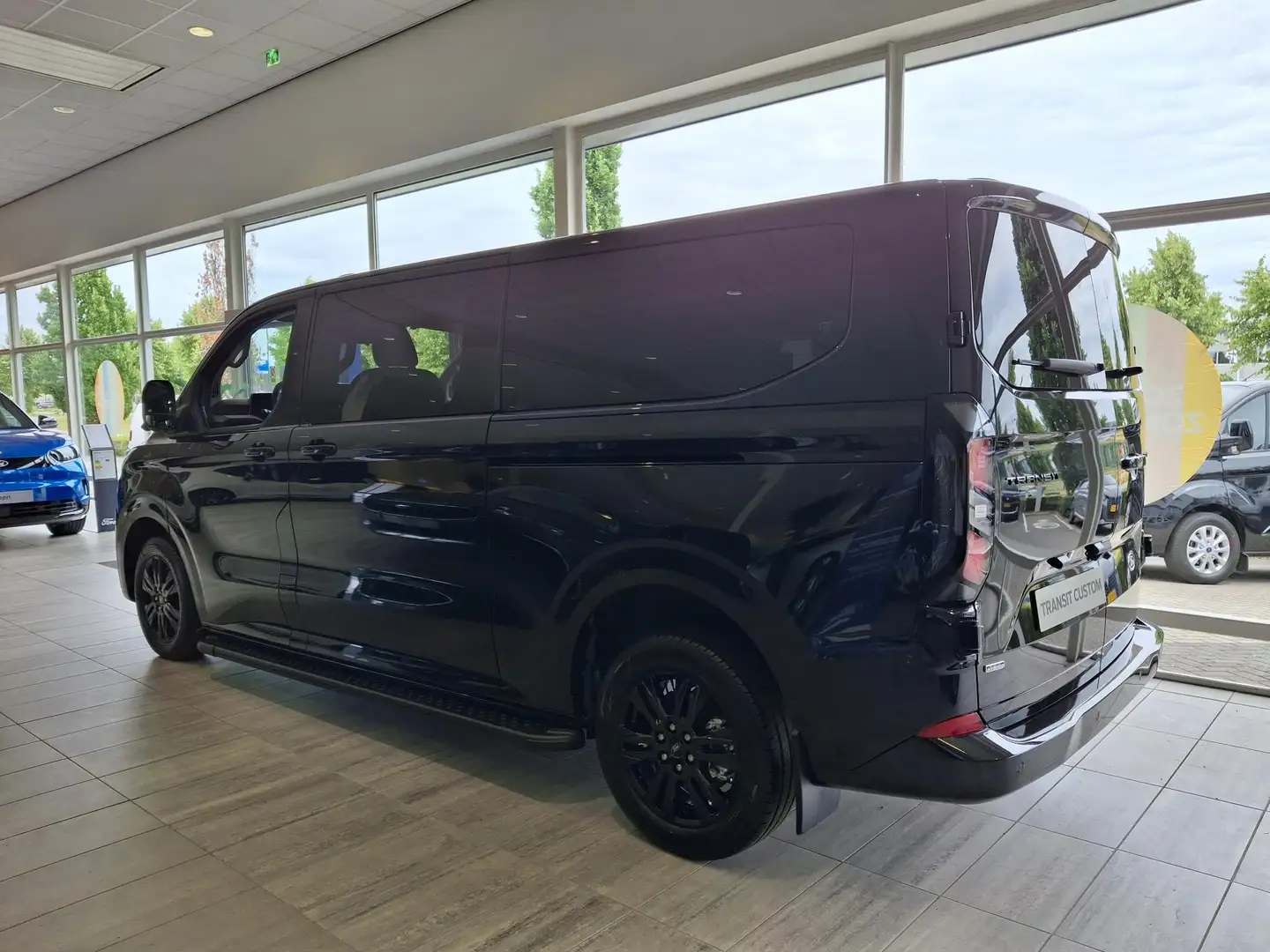 Ford Transit Custom Black Platinum | ACC | Leer | DC | Camera | Stoelv Zwart - 2