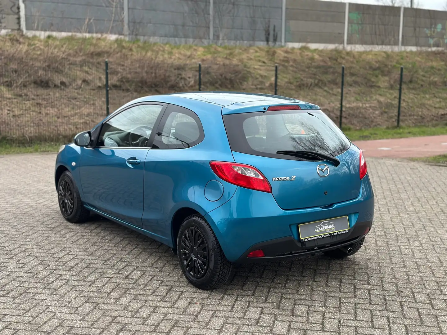 Mazda 2 1.3 Cool AIRCO I NETTE AUTO I 3DRS I NIEUWE APK Blauw - 2
