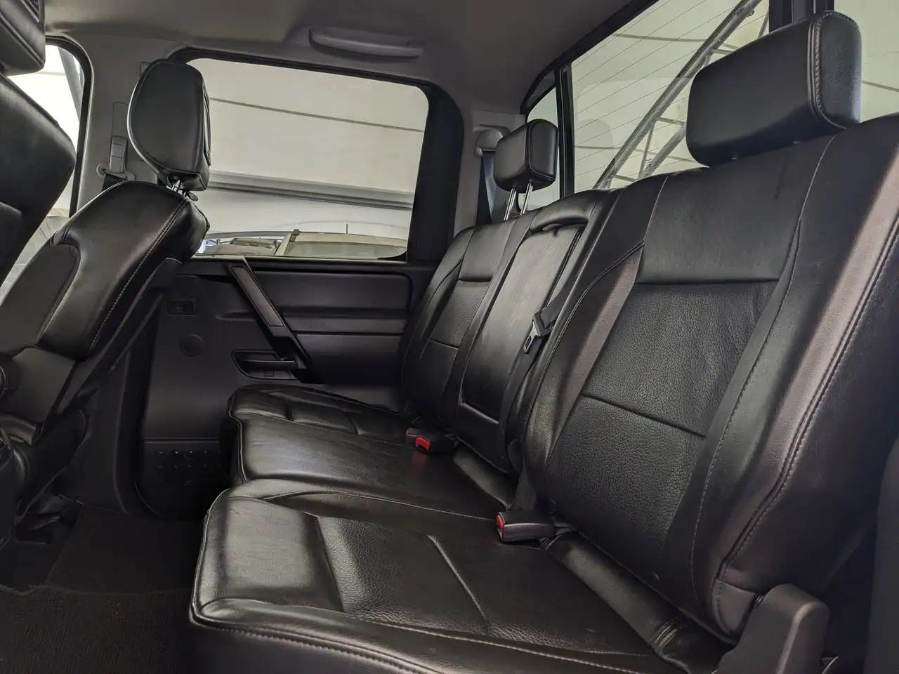 Nissan Titan снимка Nissan Titan