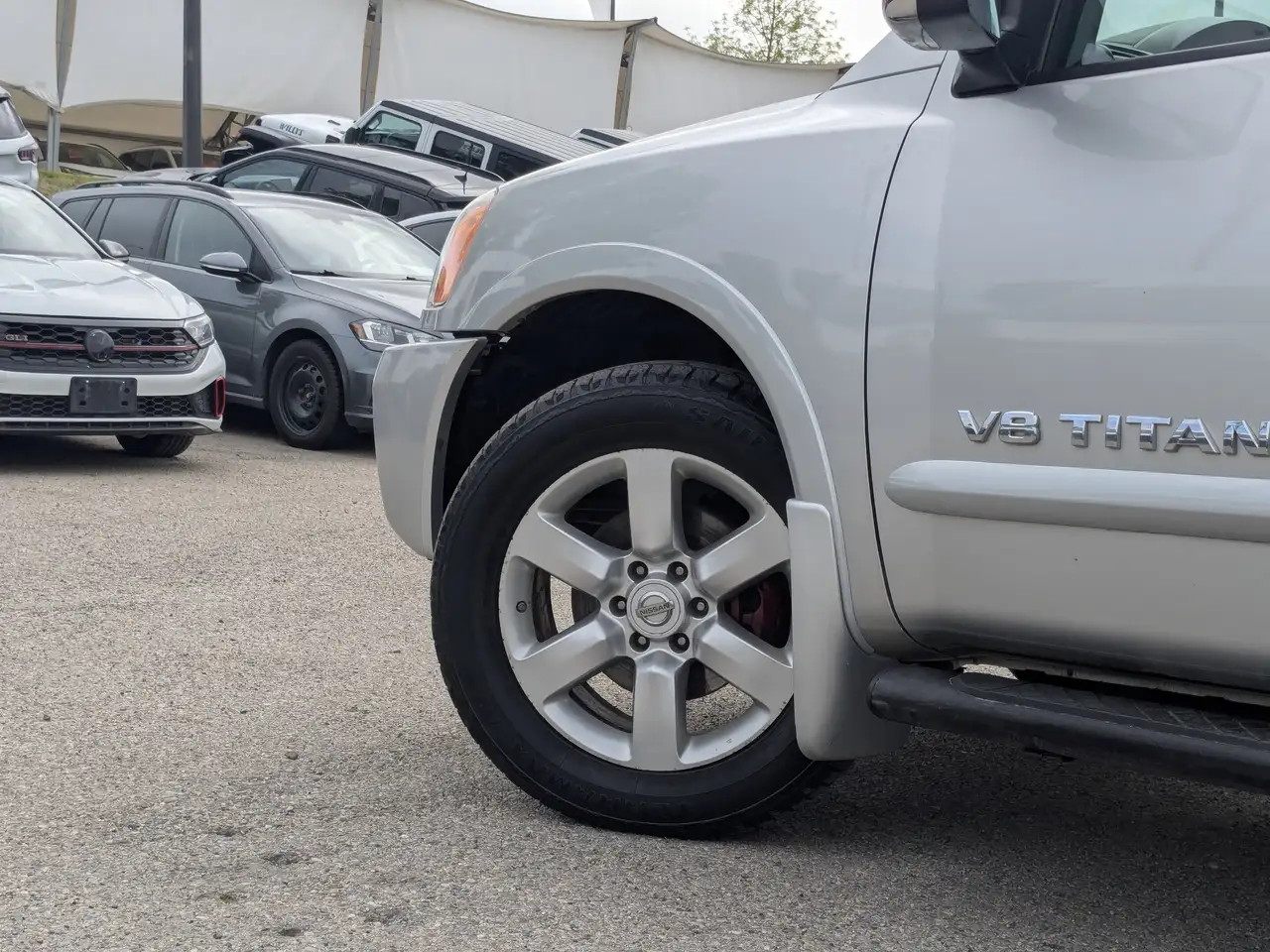 Nissan Titan снимка Nissan Titan