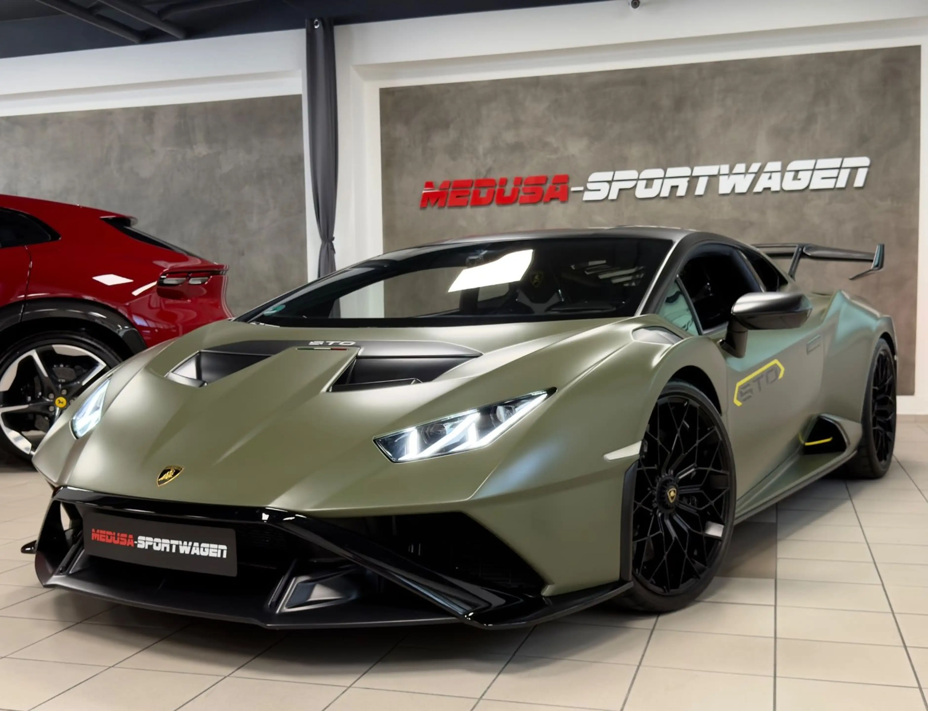 Lamborghini Huracán HURACAN STO AD PERSONUM SPECIAL CARBON LIFT FULL — photo 3