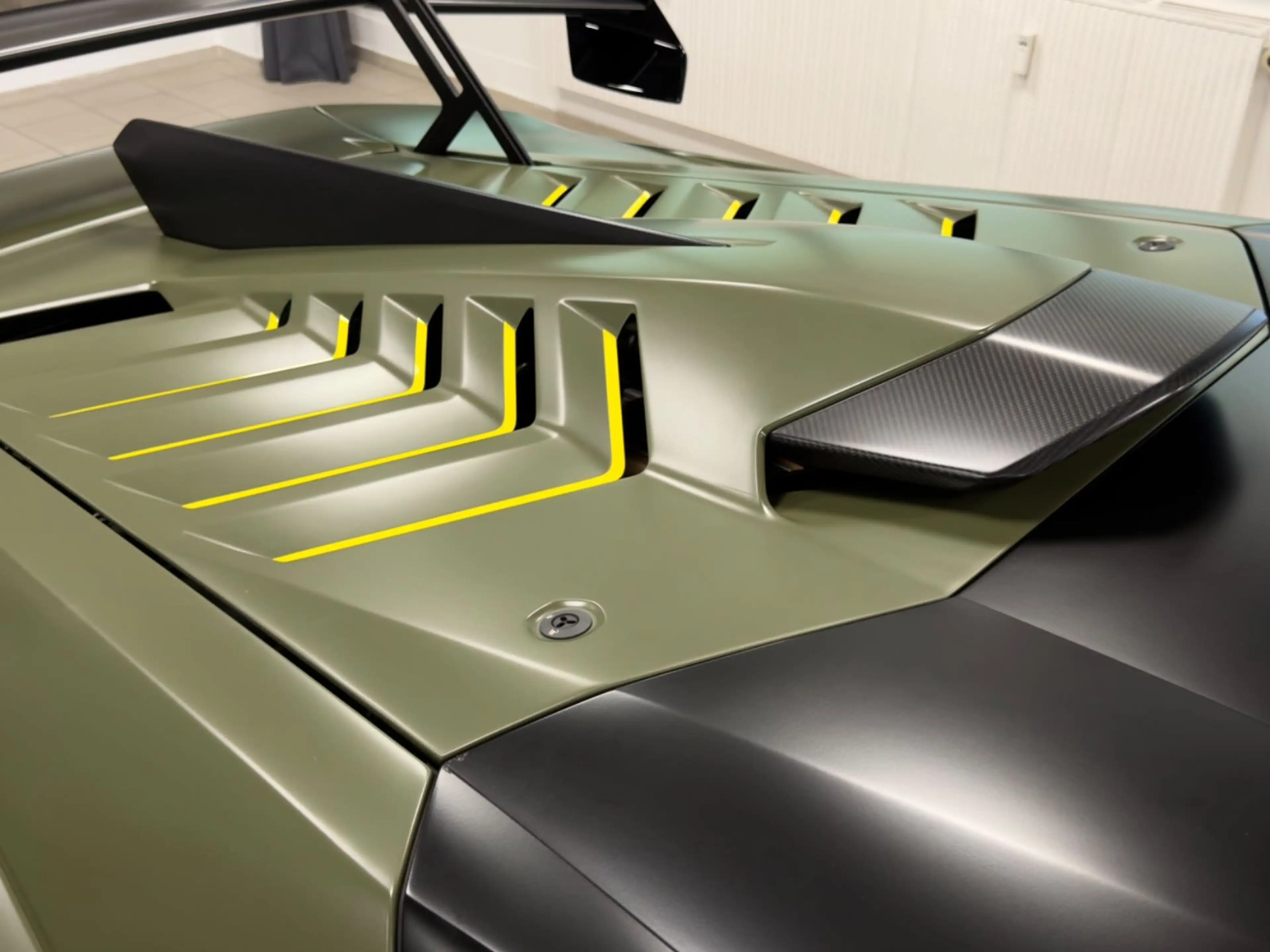 Lamborghini Huracán HURACAN STO AD PERSONUM SPECIAL CARBON LIFT FULL — photo 17