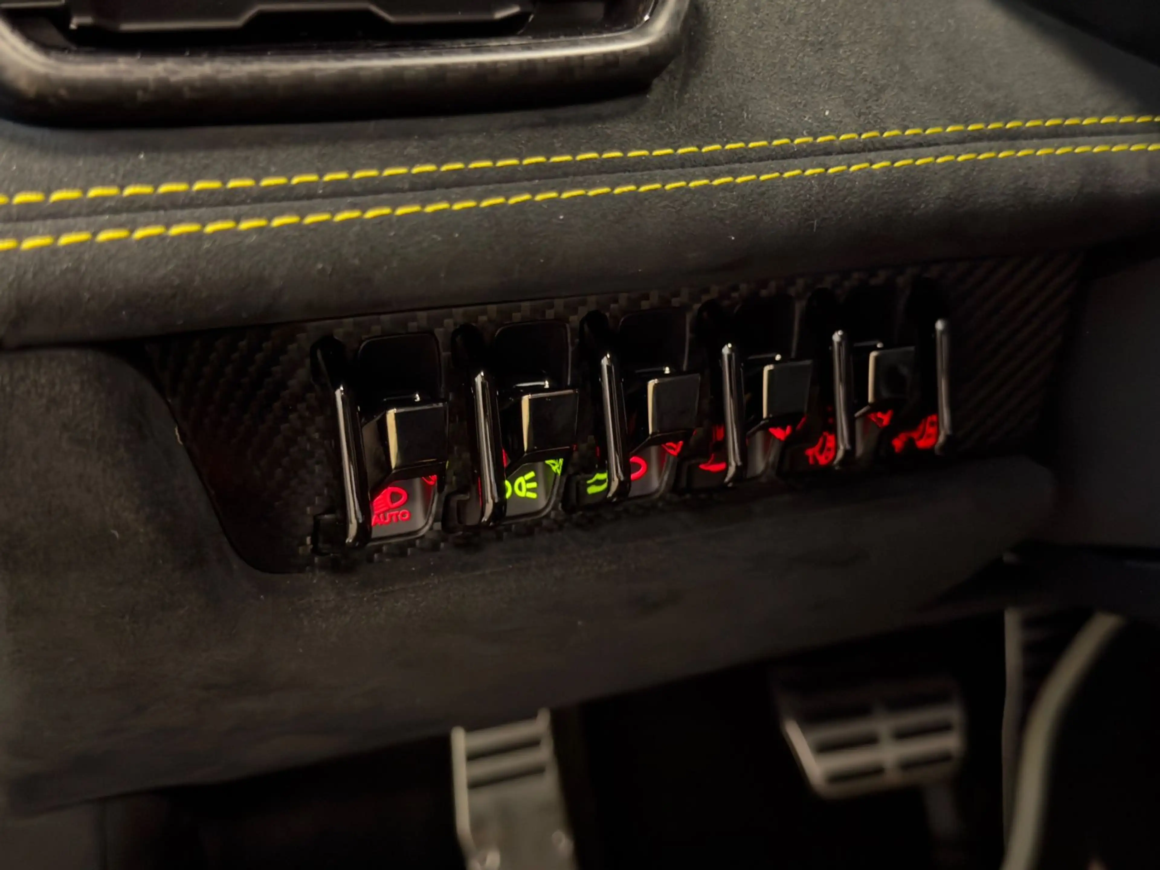 Lamborghini Huracán HURACAN STO AD PERSONUM SPECIAL CARBON LIFT FULL — photo 40