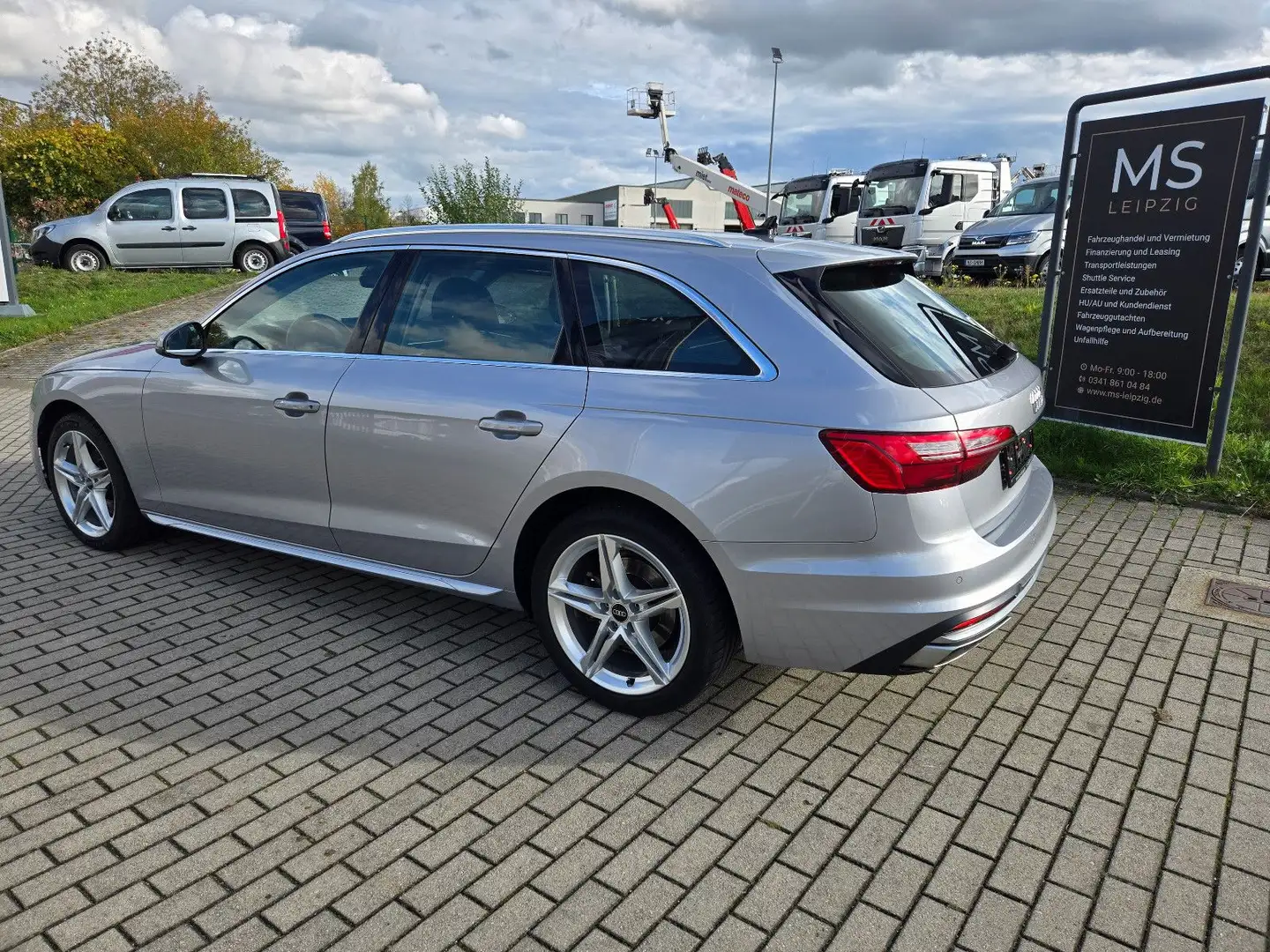 Audi A4 Avant 35 TDI advanced ACC/LED/Navi/Kamera Silber - 2