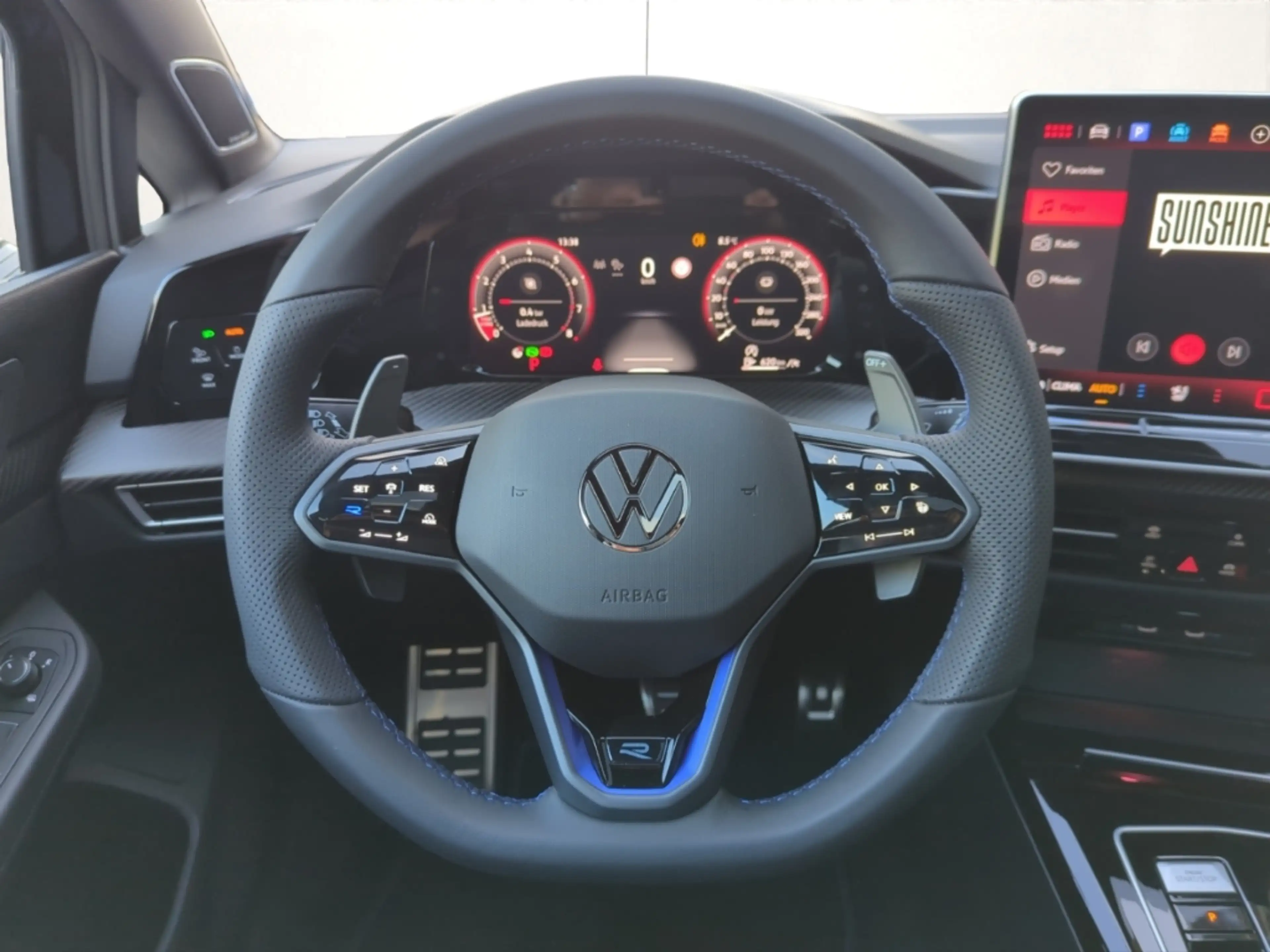 Volkswagen Golf R VIII Black 2.0 TSI DSG NAV,RFK,ACC,Matrix-LED — photo 11