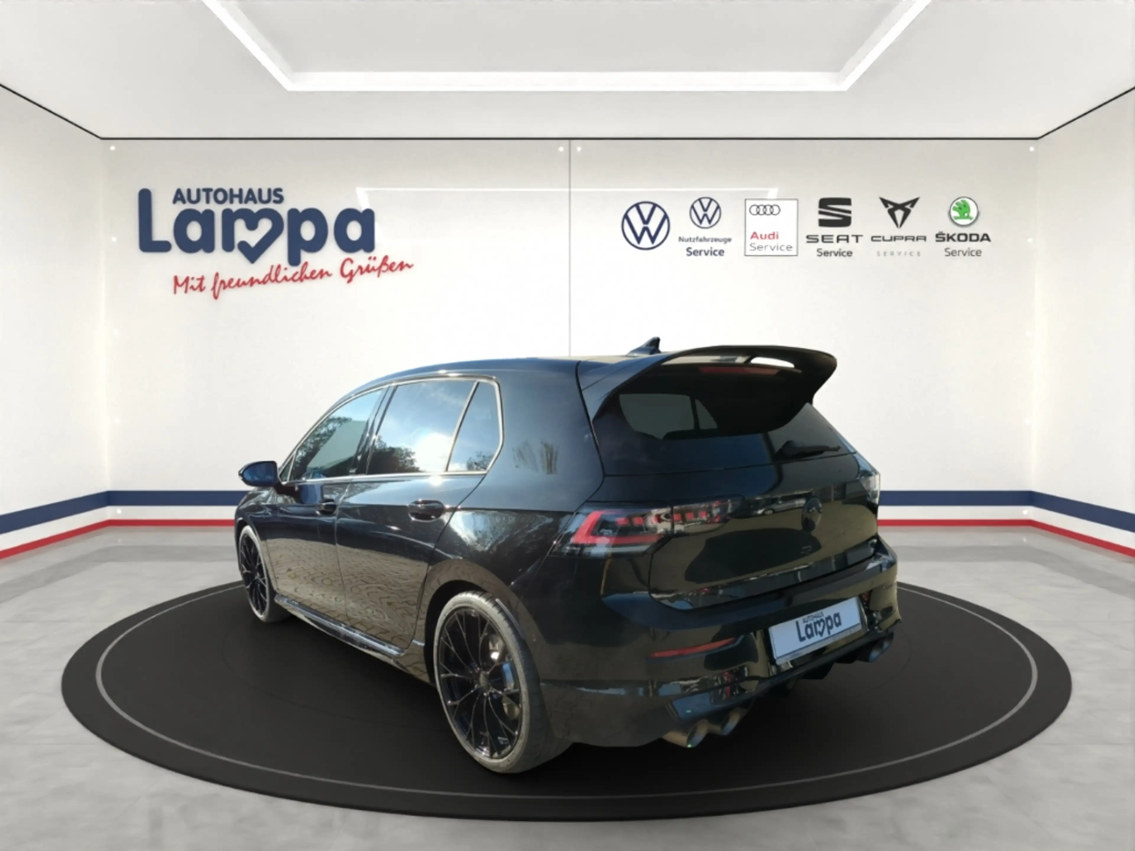 Volkswagen Golf R VIII Black 2.0 TSI DSG NAV,RFK,ACC,Matrix-LED — photo 3